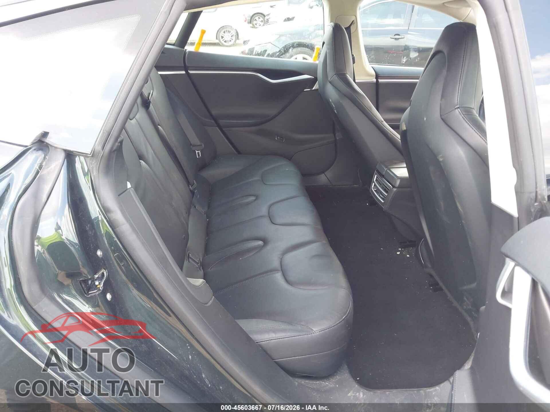 TESLA MODEL S 2013 - 5YJSA1CP2DFP27572