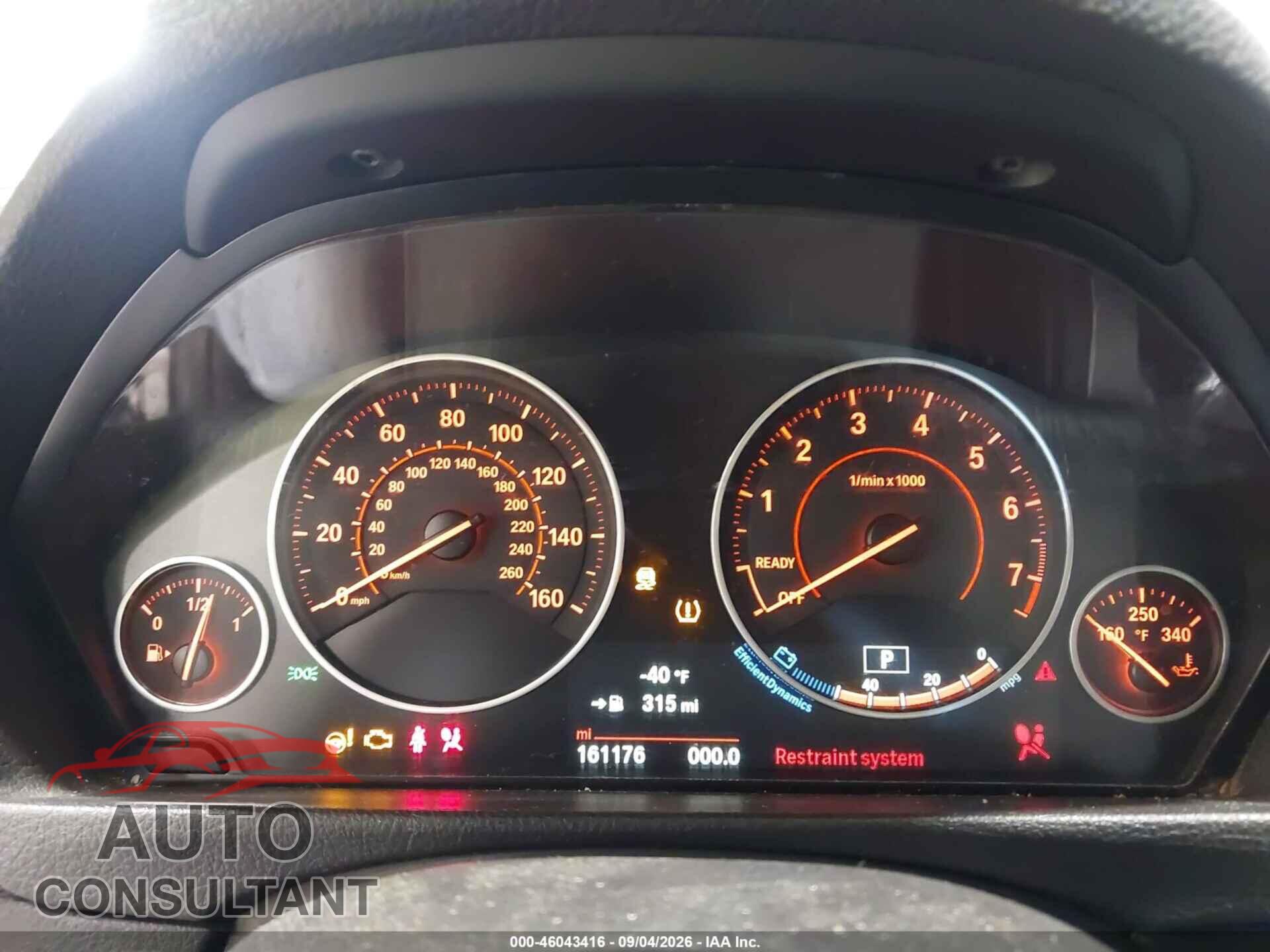 BMW 328I 2016 - WBA8E3G54GNU04324