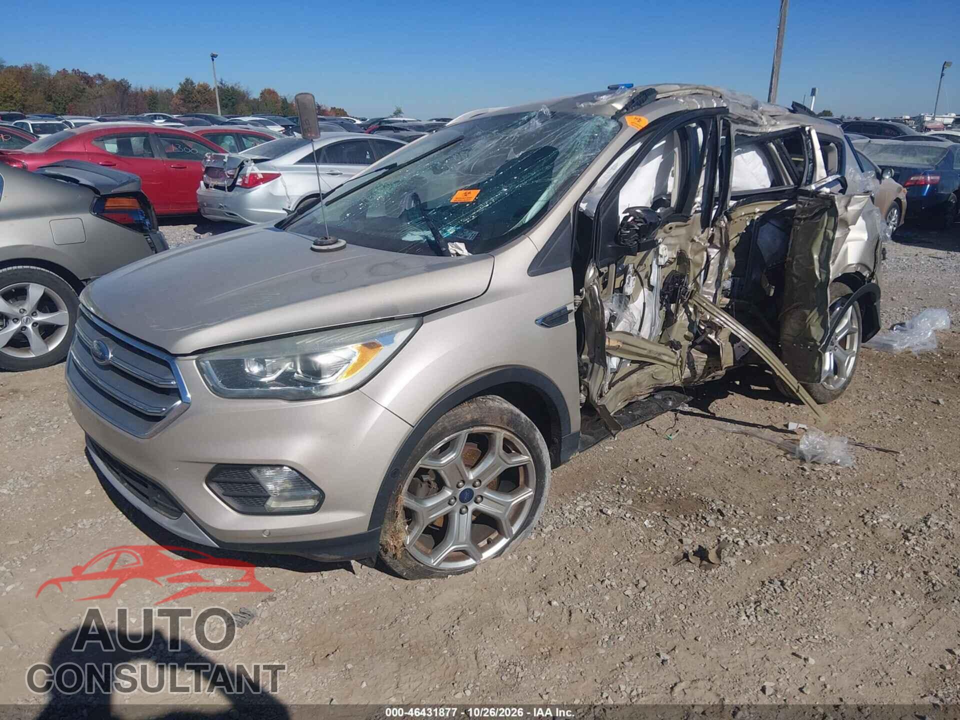 FORD ESCAPE 2017 - 1FMCU0JD4HUB22671