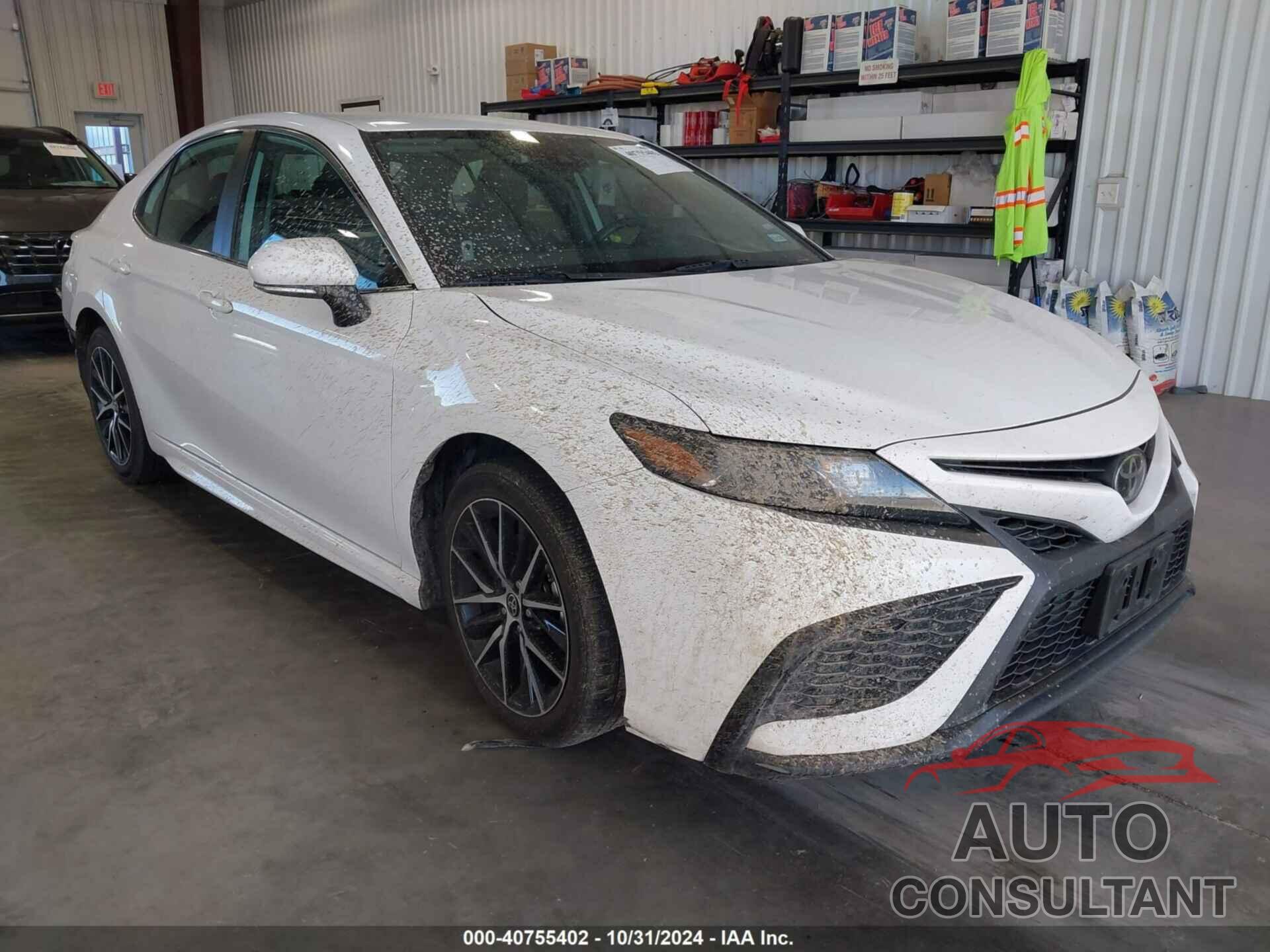 TOYOTA CAMRY 2022 - 4T1G11AK1NU673408