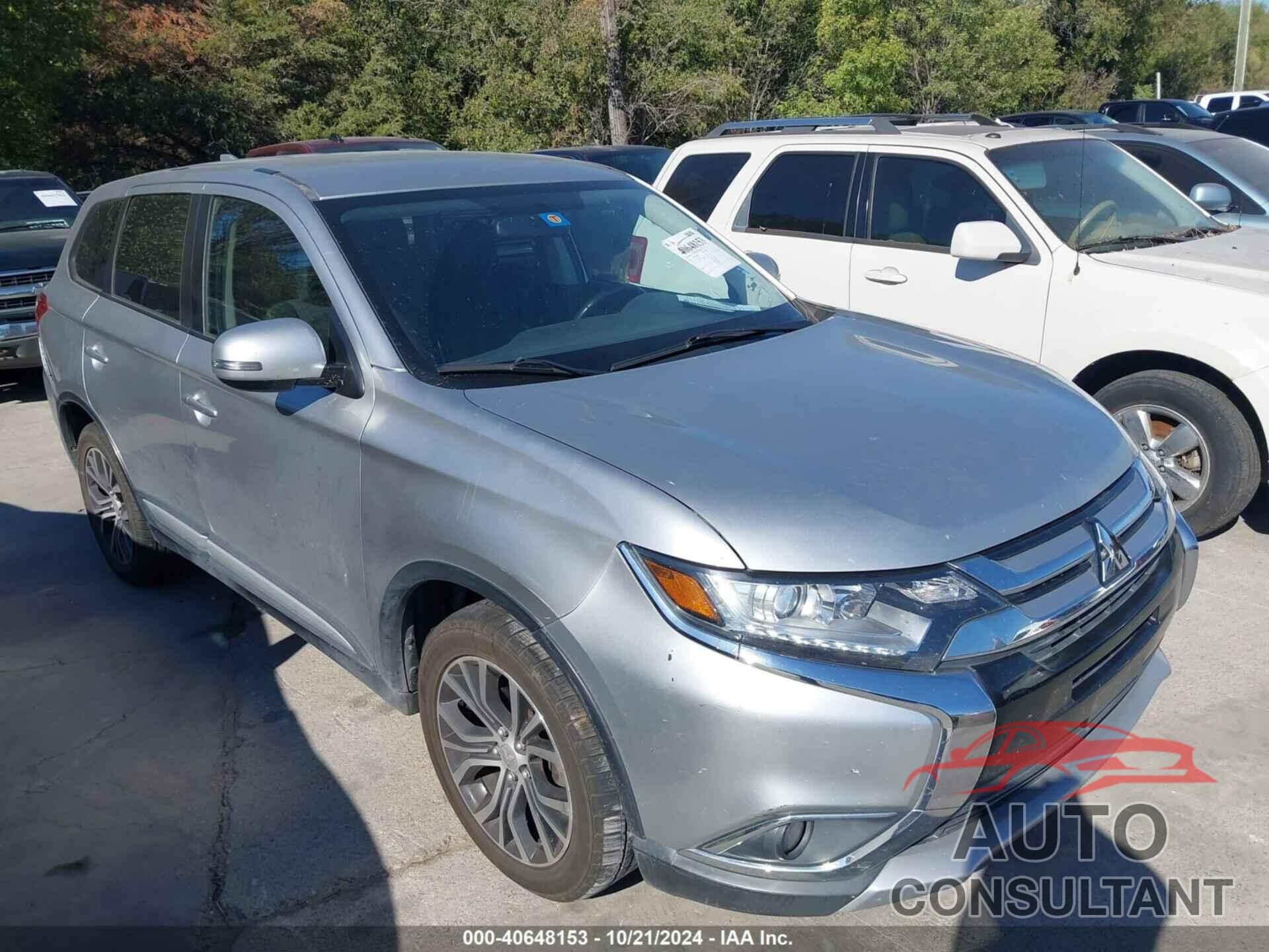 MITSUBISHI OUTLANDER 2018 - JA4AD3A33JZ007311
