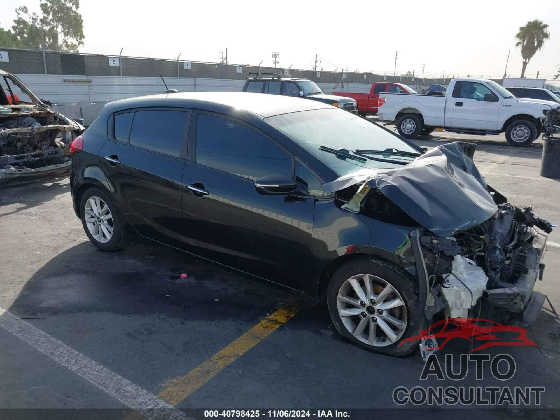 KIA FORTE 2017 - KNAFK5A80H5680676