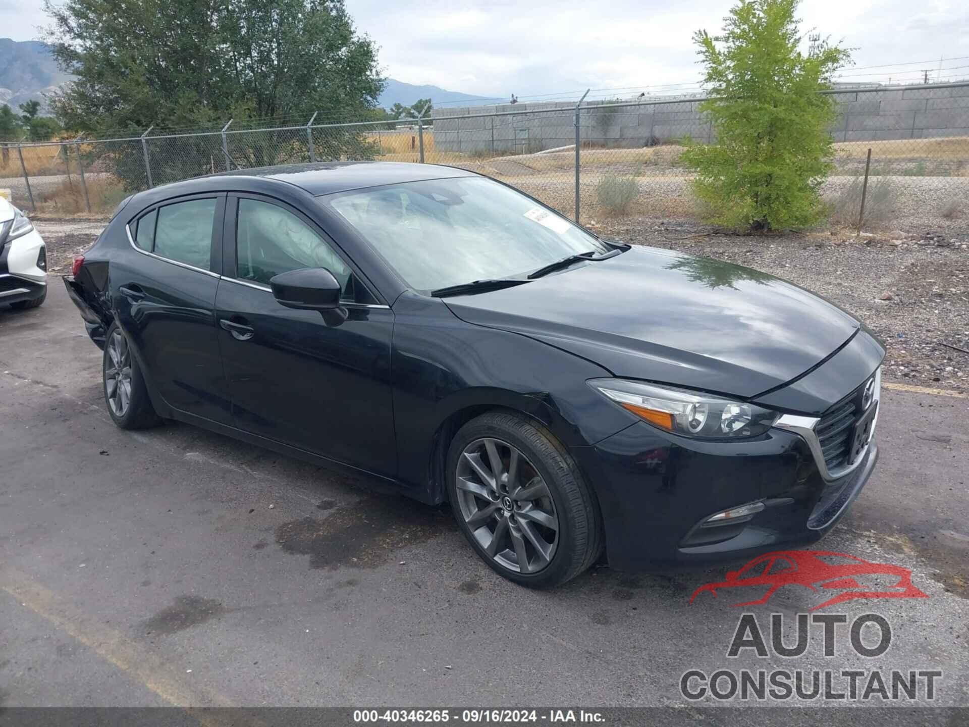 MAZDA MAZDA3 2018 - 3MZBN1L36JM209597