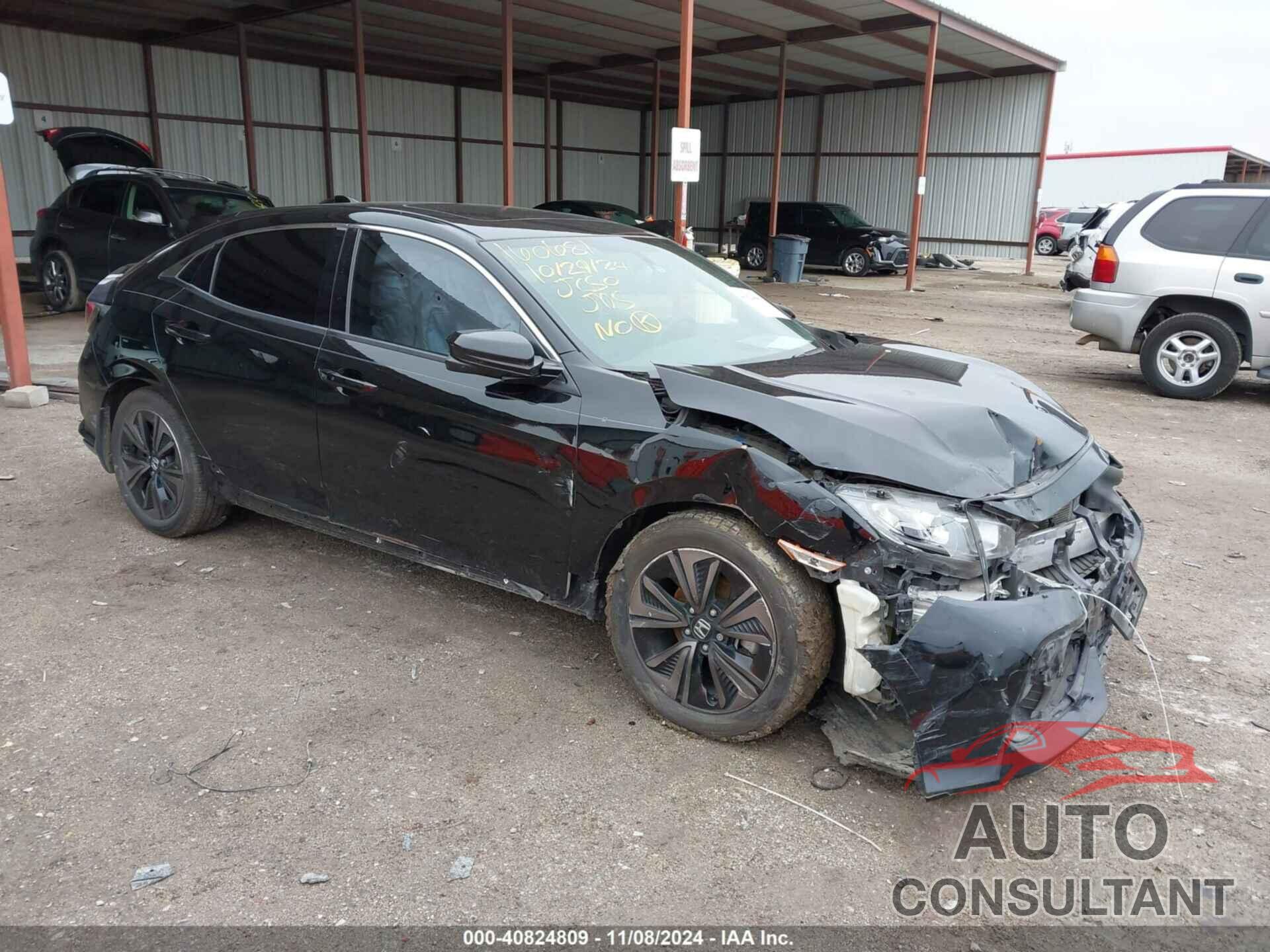 HONDA CIVIC 2018 - SHHFK7H57JU216328