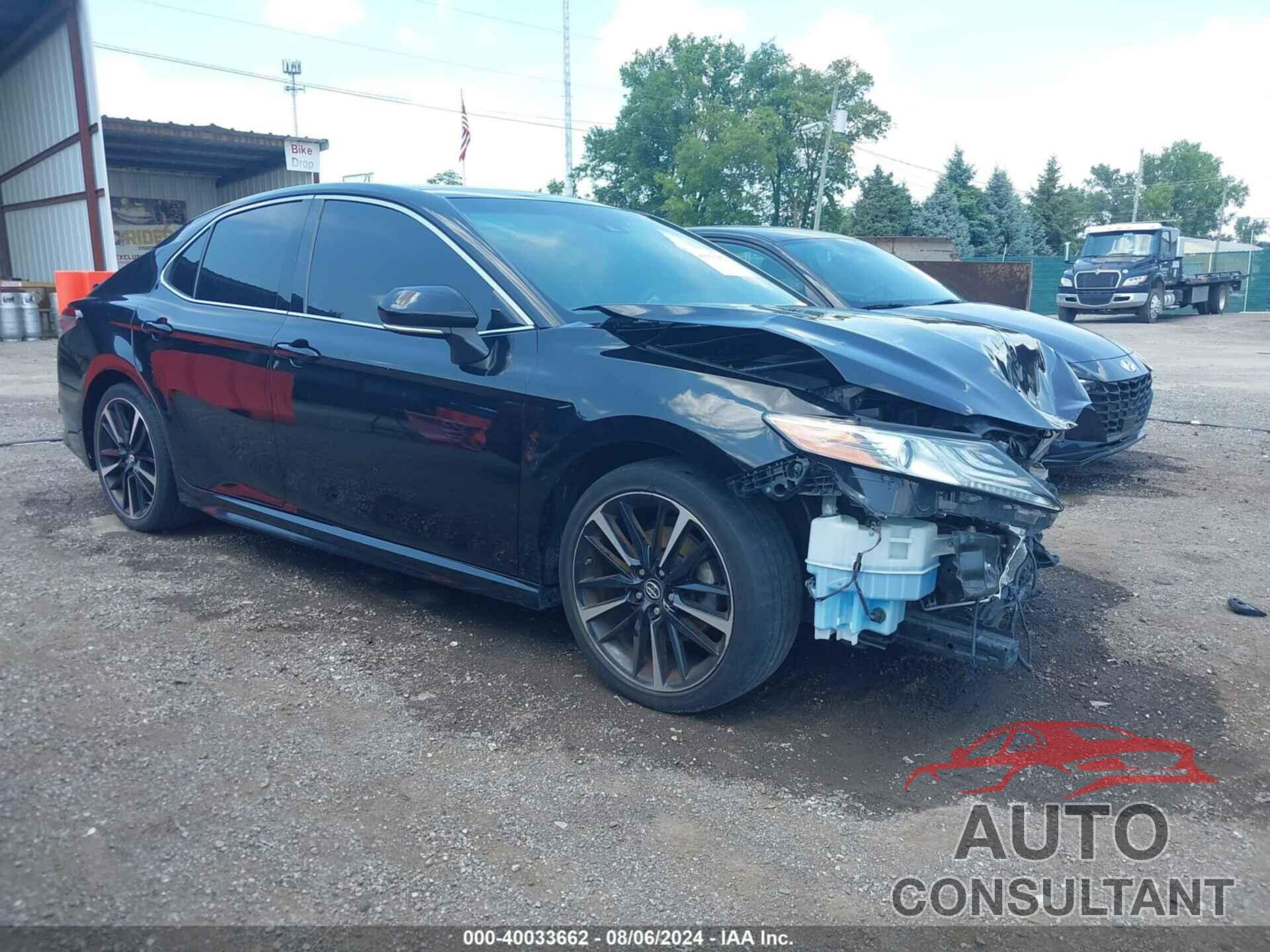 TOYOTA CAMRY 2018 - 4T1B61HK5JU132860