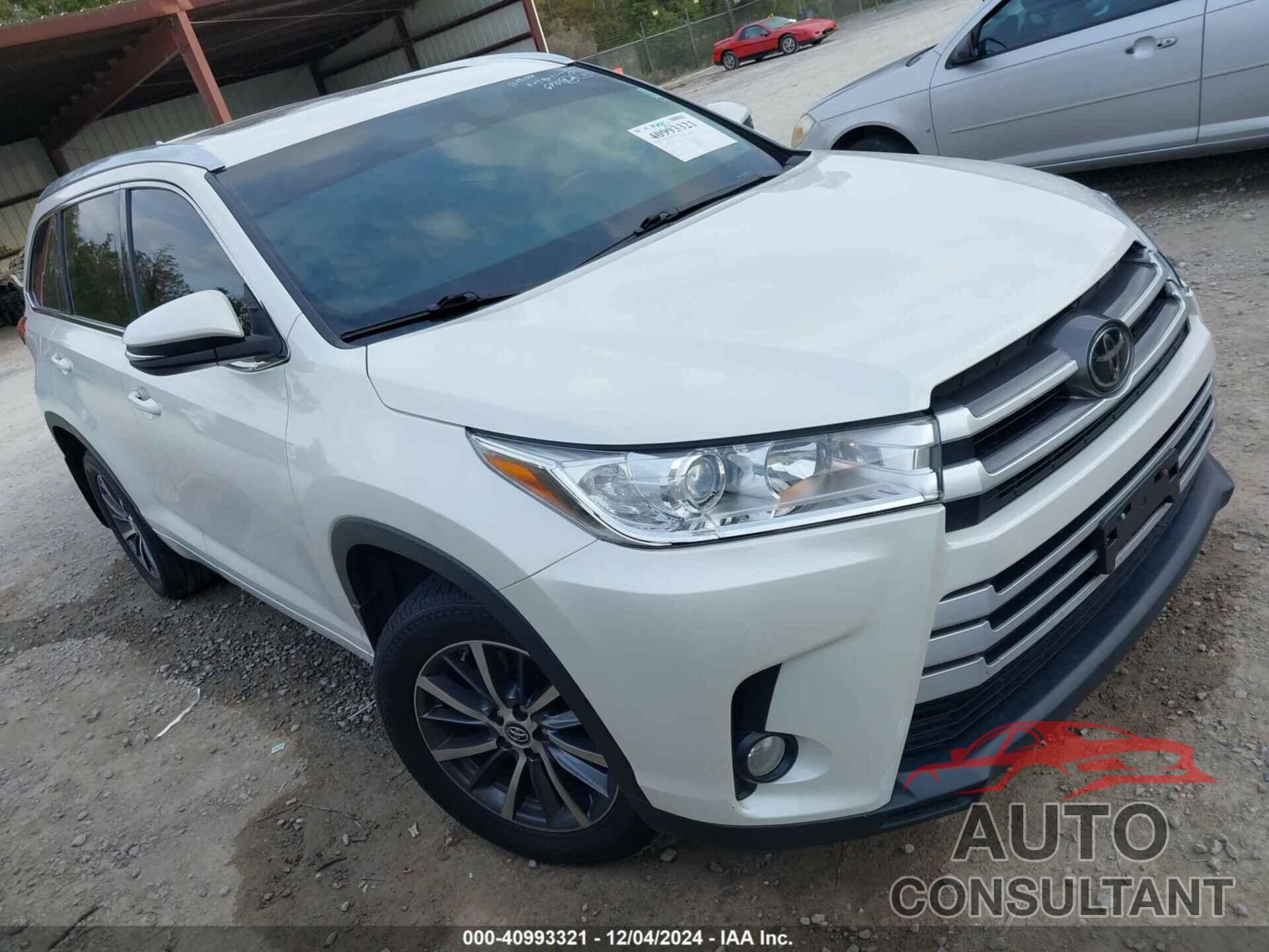 TOYOTA HIGHLANDER 2018 - 5TDJZRFH3JS560993