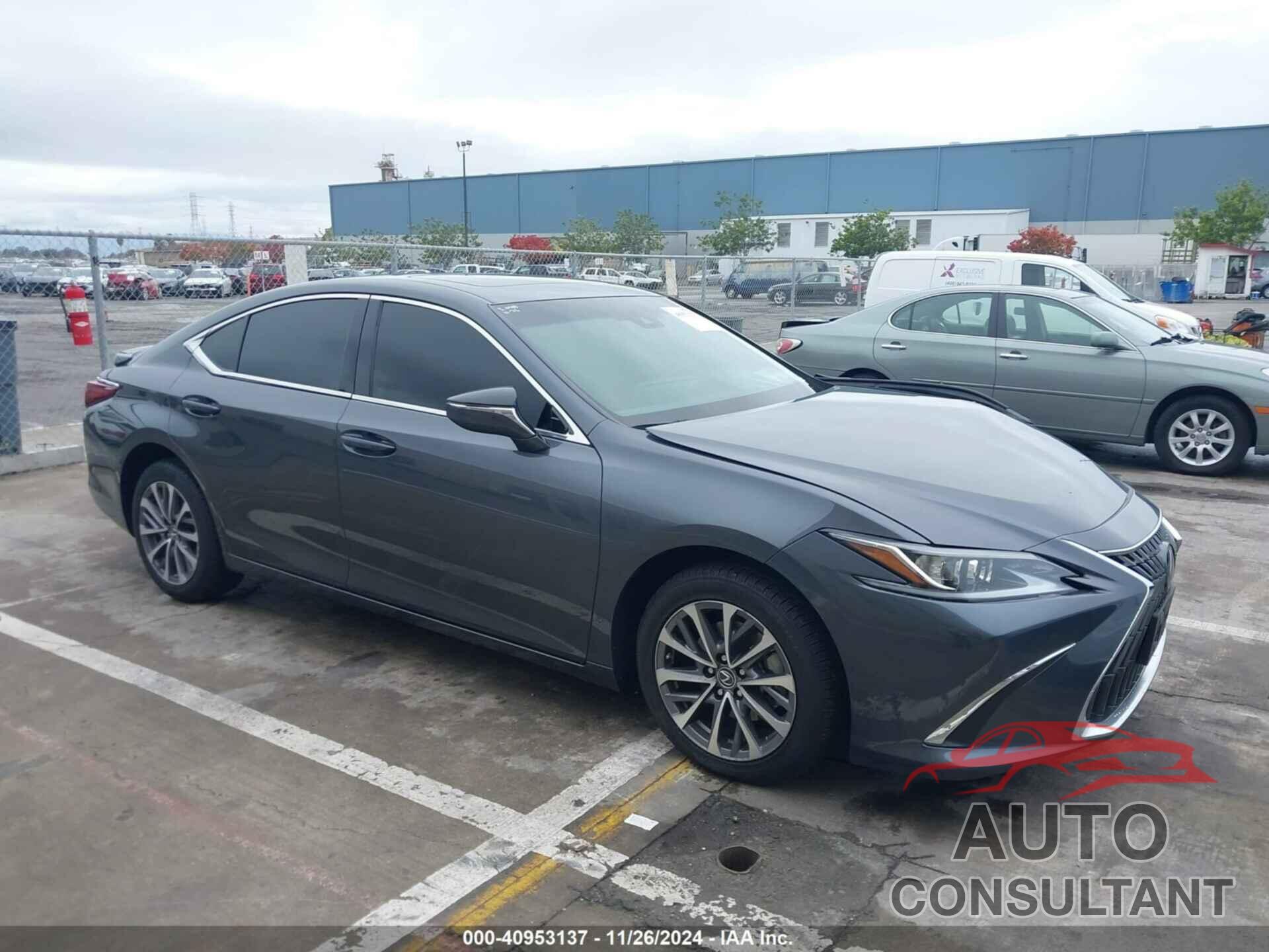 LEXUS ES 300H 2022 - 58ACA1C11NU015597