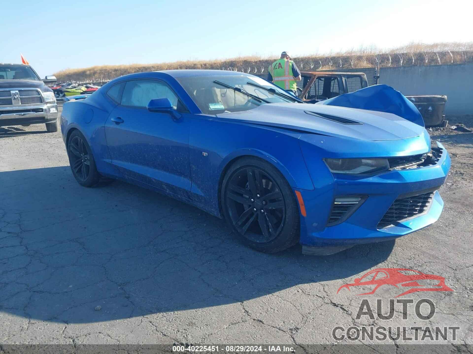 CHEVROLET CAMARO 2017 - 1G1FG1R72H0210003