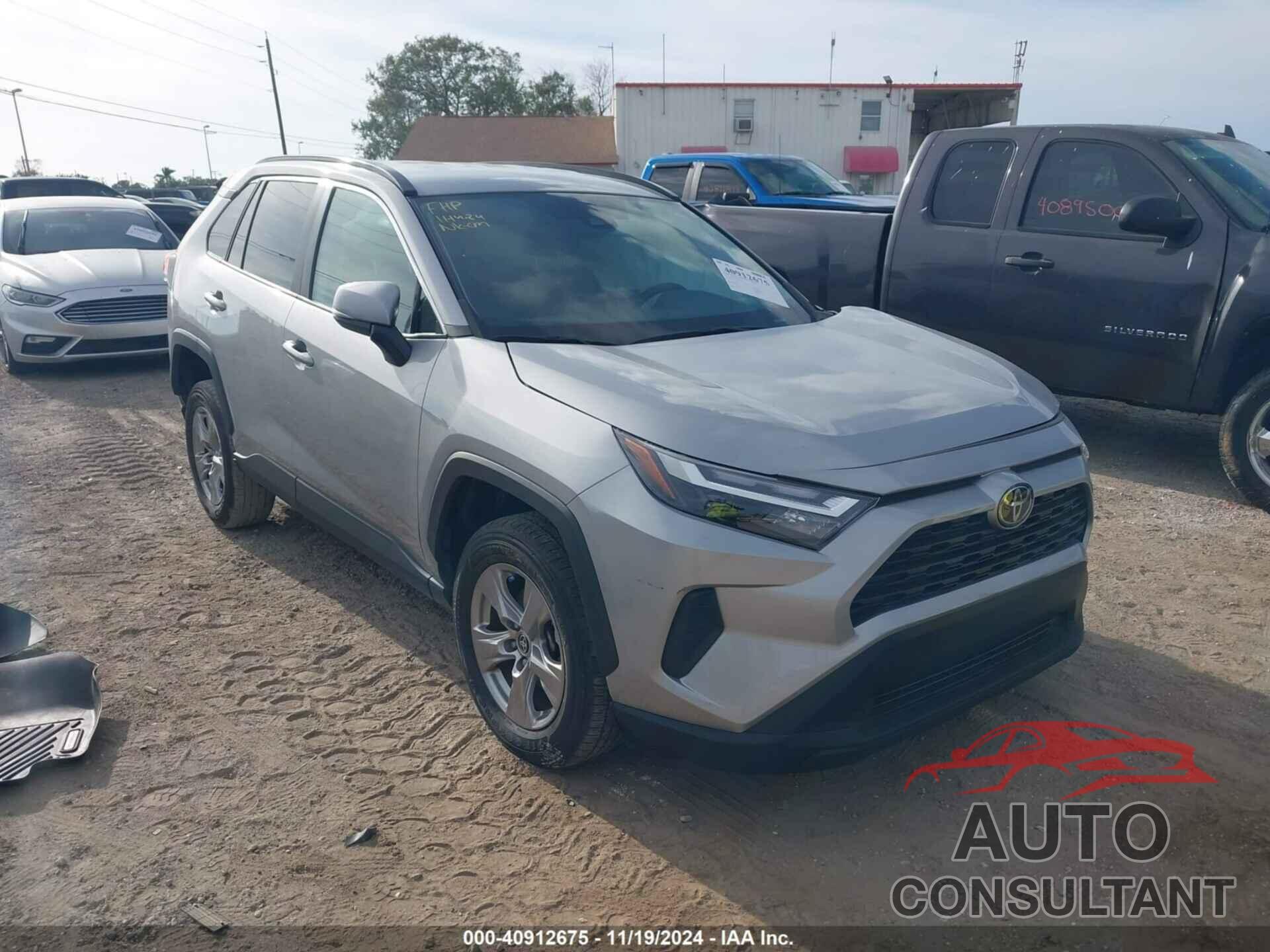 TOYOTA RAV4 2023 - 2T3W1RFVXPW250432