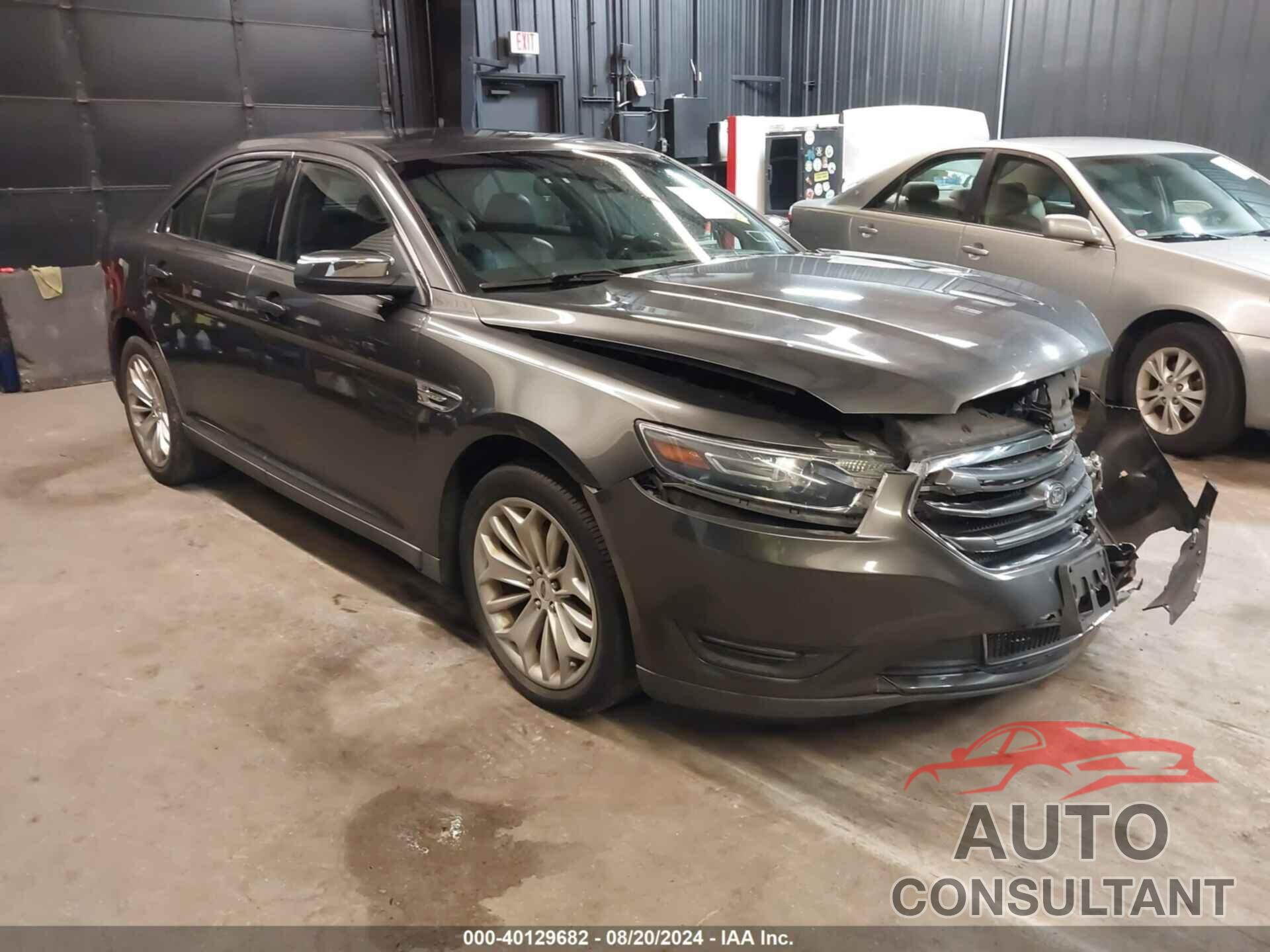 FORD TAURUS 2017 - 1FAHP2F82HG123556