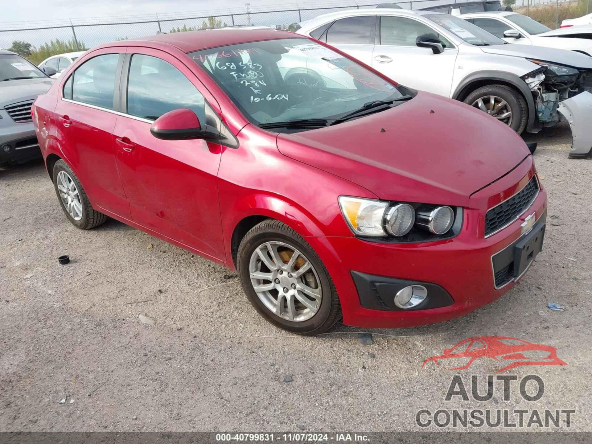 CHEVROLET SONIC 2012 - 1G1JC5SH9C4221243