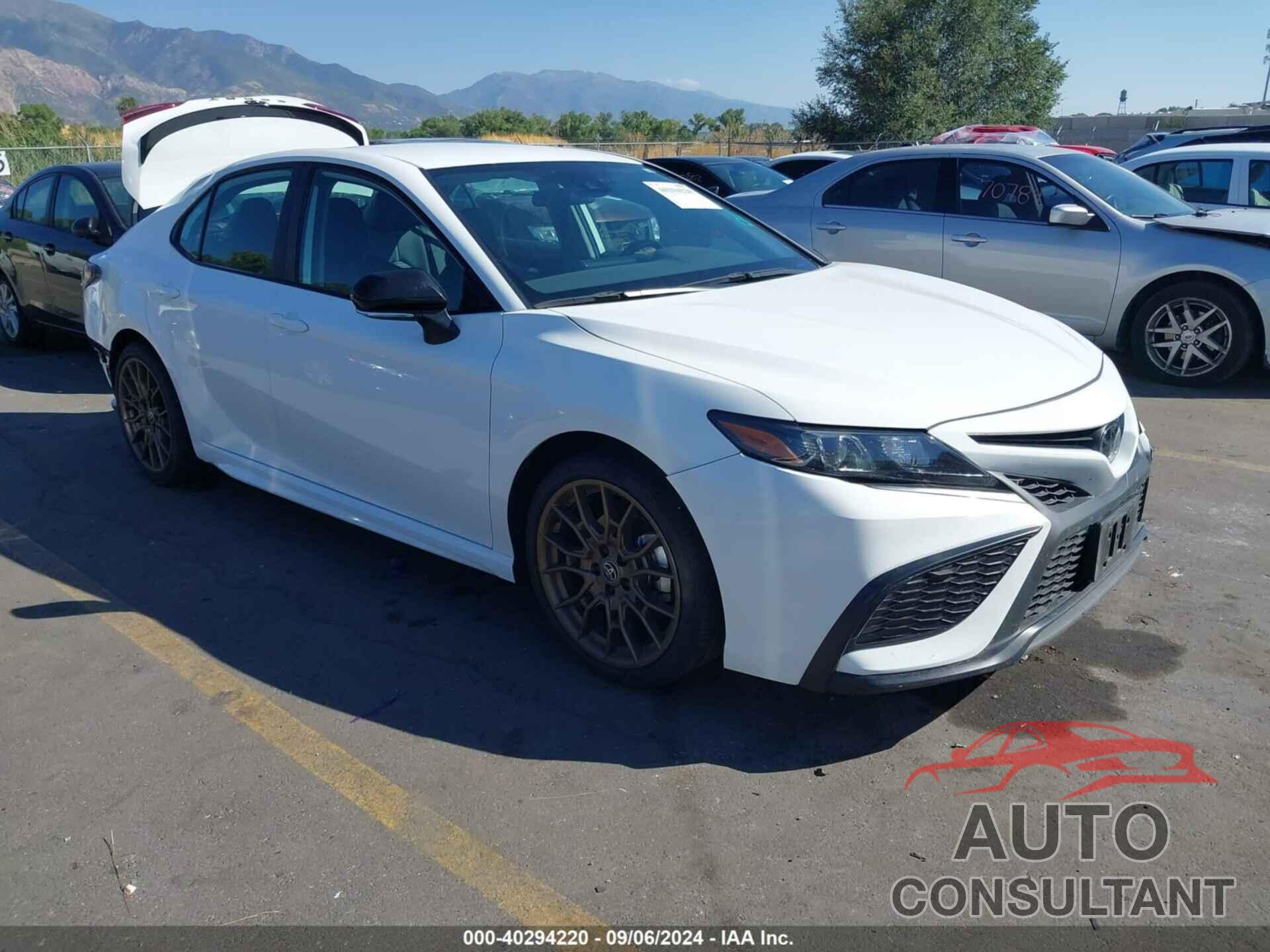 TOYOTA CAMRY 2023 - 4T1G11AK5PU147009