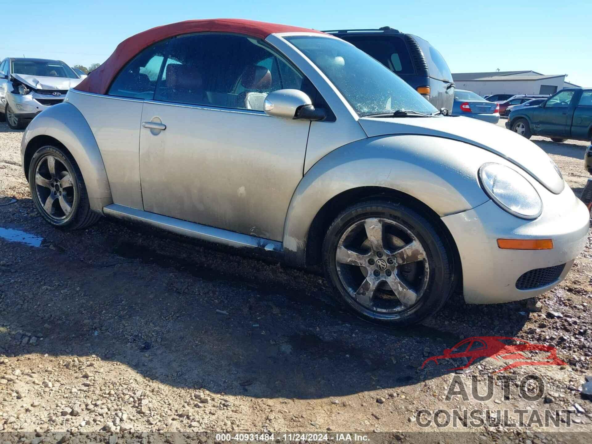 VOLKSWAGEN NEW BEETLE 2009 - 3VWSF31Y09M409748