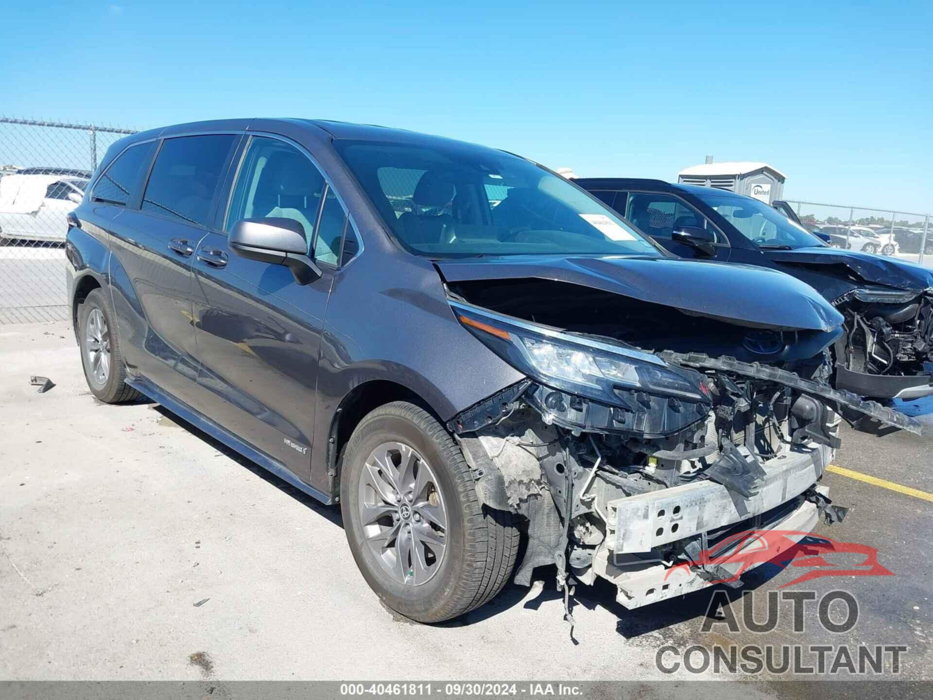 TOYOTA SIENNA 2021 - 5TDKRKECXMS016674