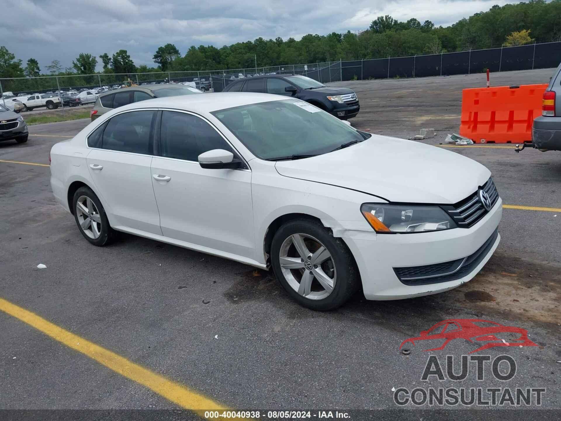 VOLKSWAGEN PASSAT 2013 - 1VWBP7A33DC108751