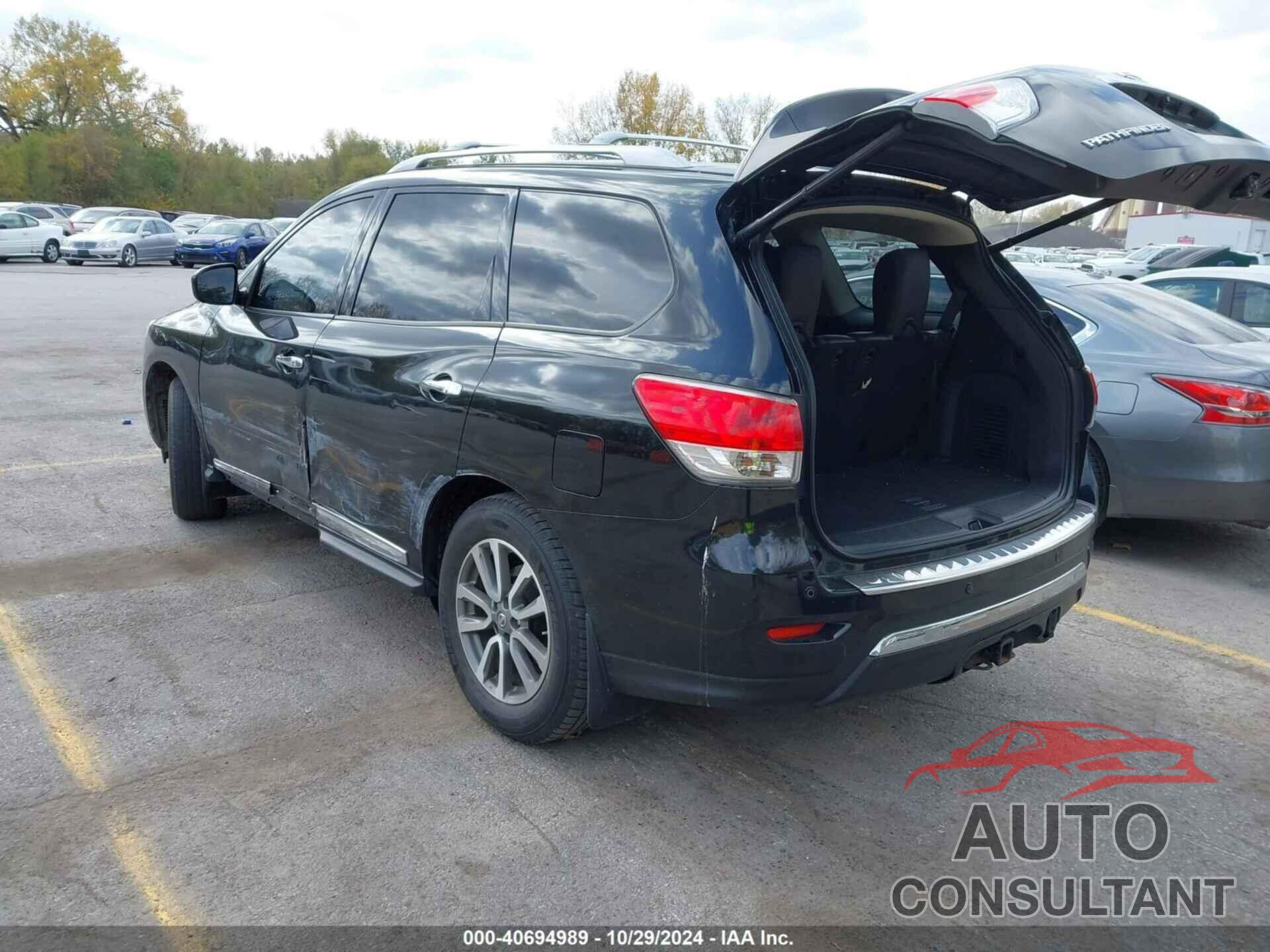 NISSAN PATHFINDER 2016 - 5N1AR2MN8GC601558