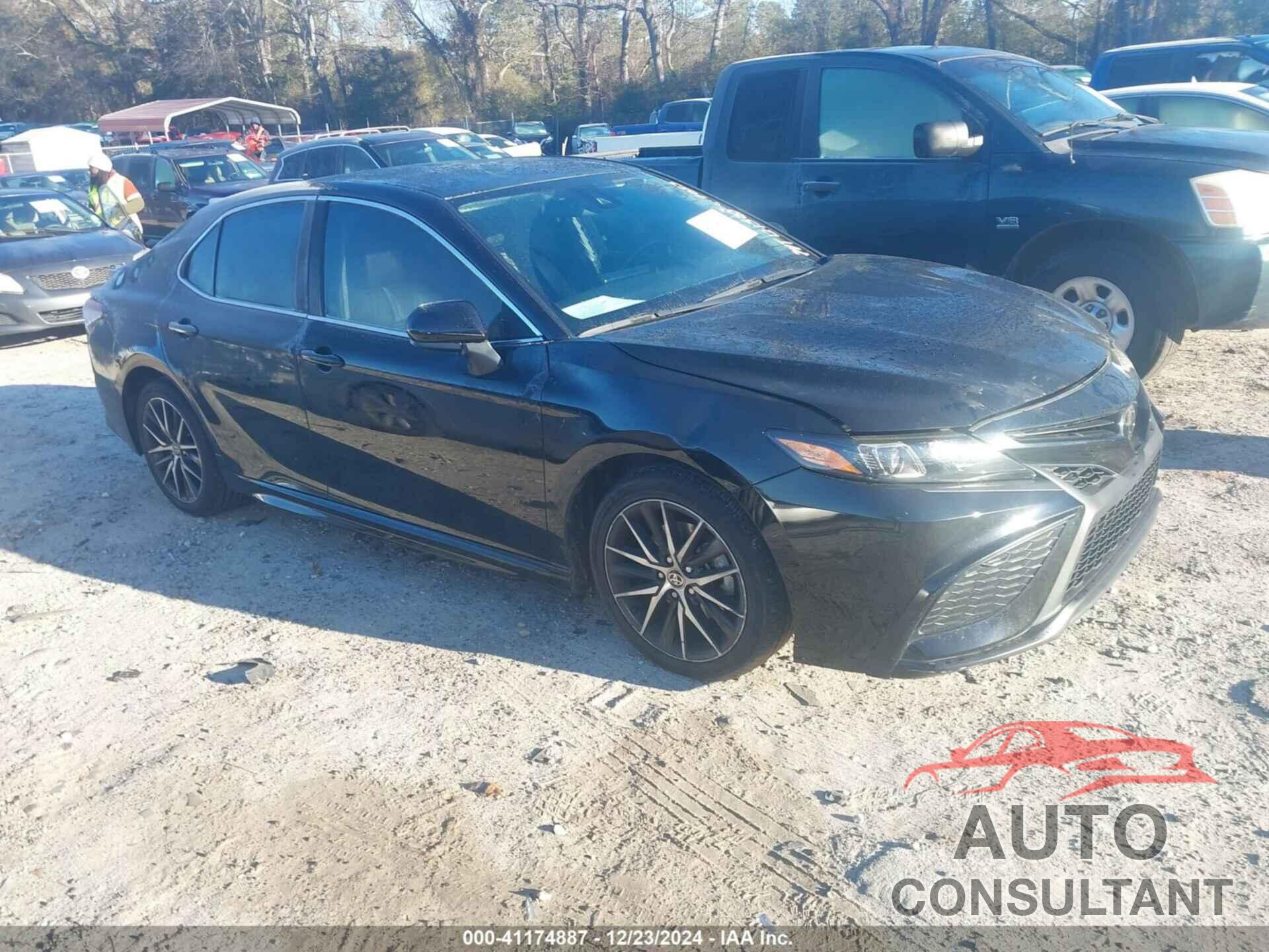 TOYOTA CAMRY 2021 - 4T1G11AK2MU557813