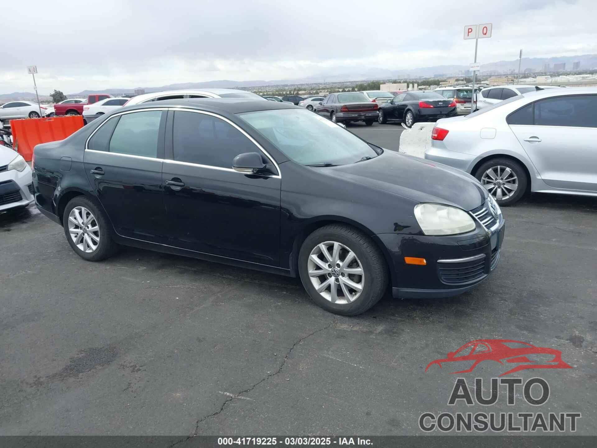 VOLKSWAGEN JETTA 2010 - 3VWRZ7AJ1AM015258