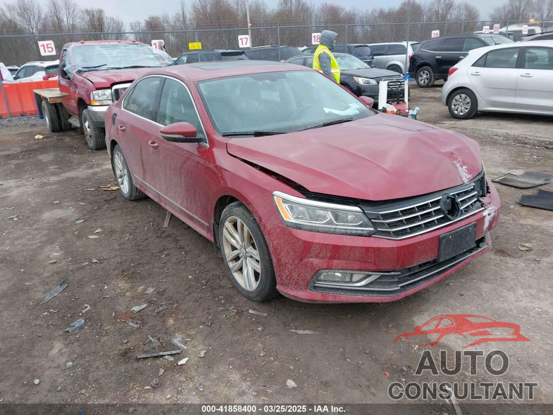 VOLKSWAGEN PASSAT 2017 - 1VWGT7A32HC006560