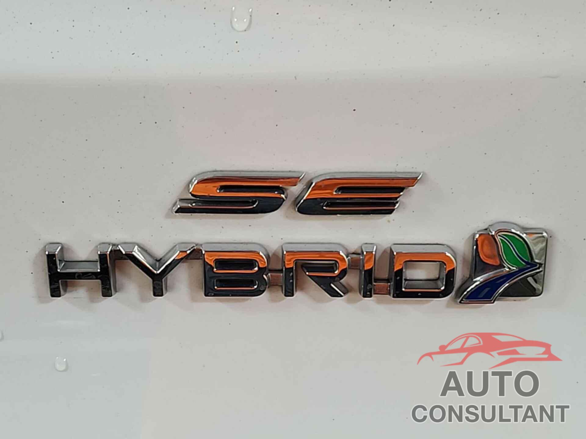 FORD FUSION HYBRID 2019 - 3FA6P0LU7KR259257