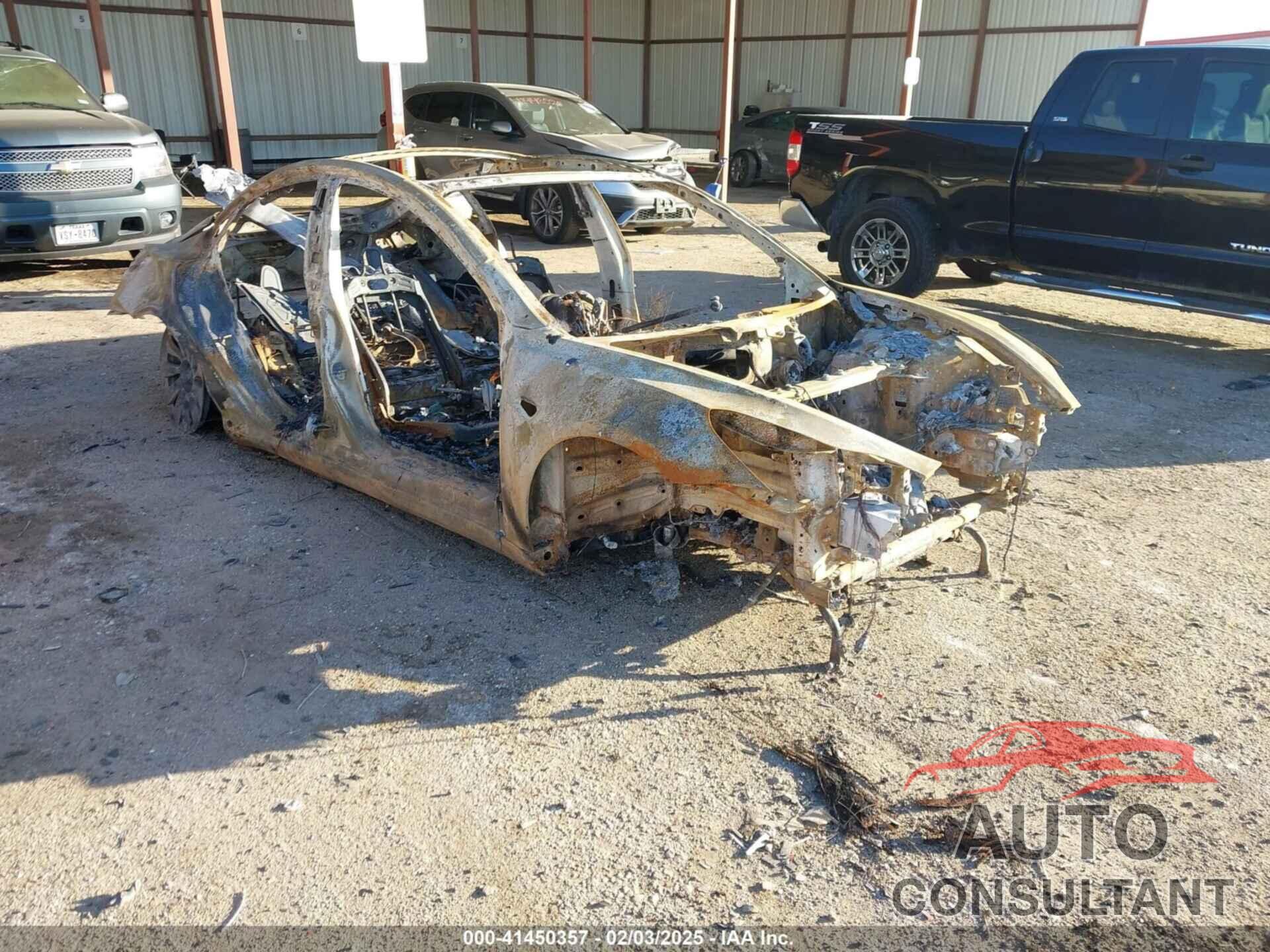 TESLA MODEL 3 2022 - 5YJ3E1EC3NF320980