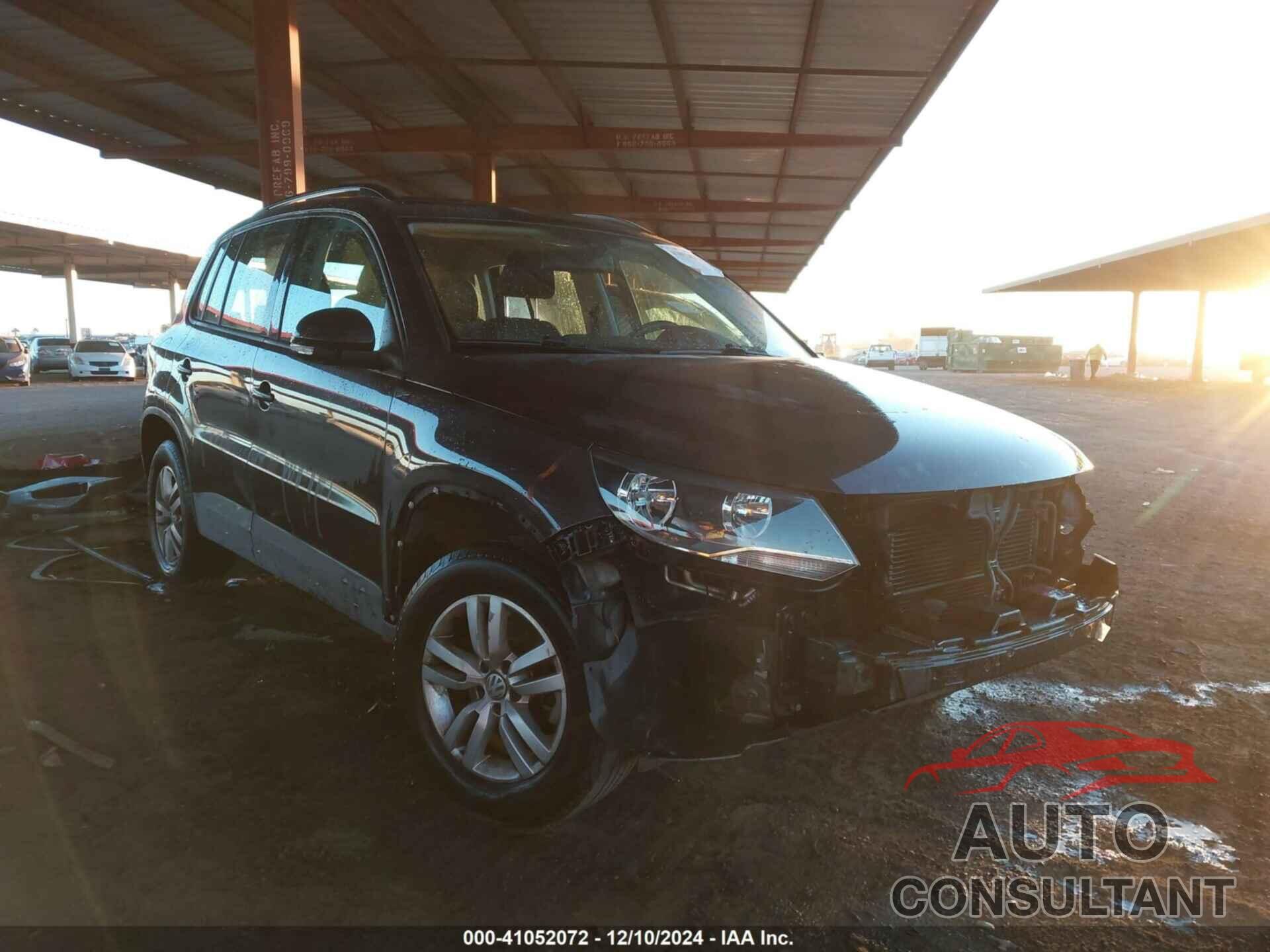 VOLKSWAGEN TIGUAN 2016 - WVGAV7AX9GW588932