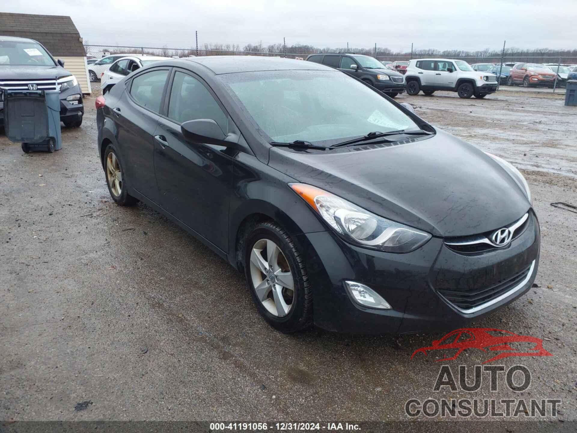 HYUNDAI ELANTRA 2013 - KMHDH4AE9DU738594