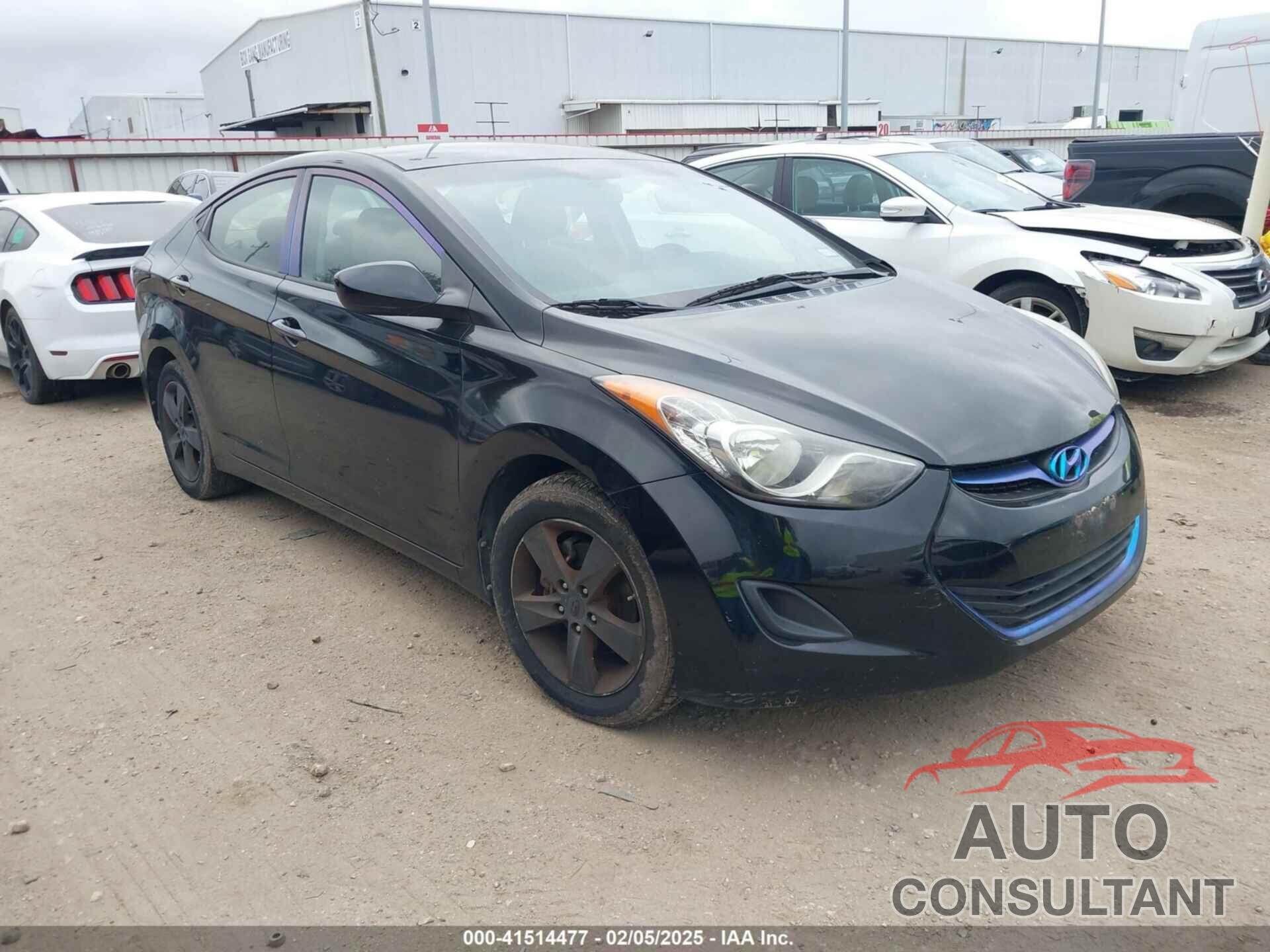 HYUNDAI ELANTRA 2011 - KMHDH4AE6BU118945