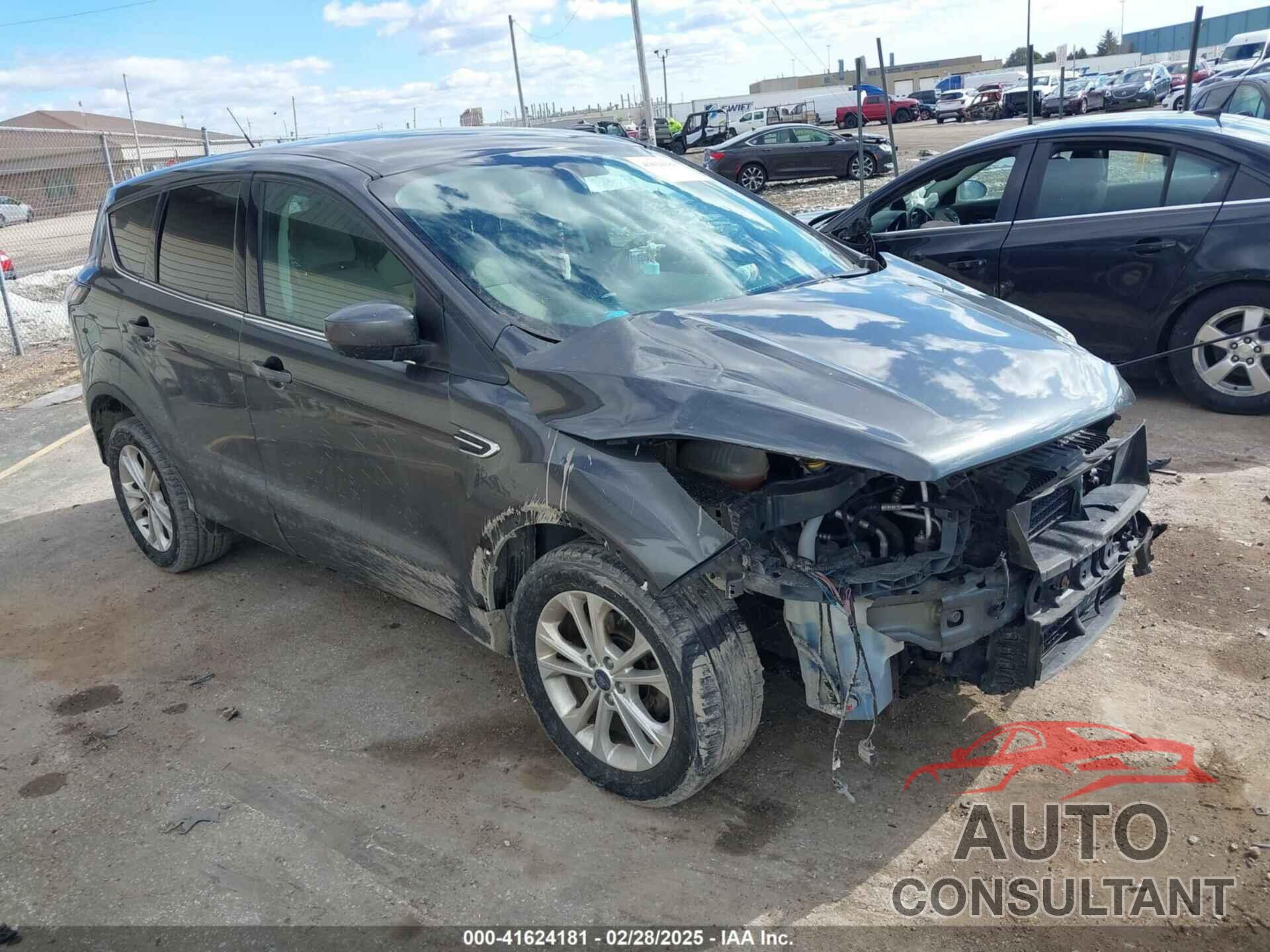 FORD ESCAPE 2017 - 1FMCU0GD4HUB08910