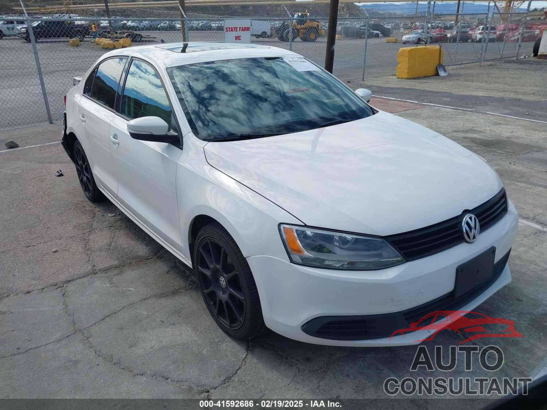 VOLKSWAGEN JETTA 2012 - 3VWDP7AJ9CM320803