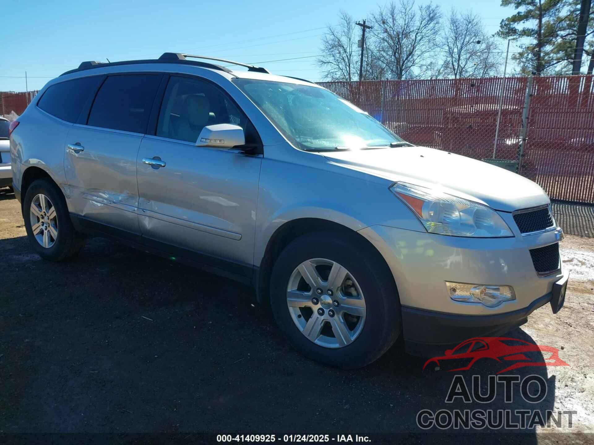 CHEVROLET TRAVERSE 2011 - 1GNKVJED8BJ171224