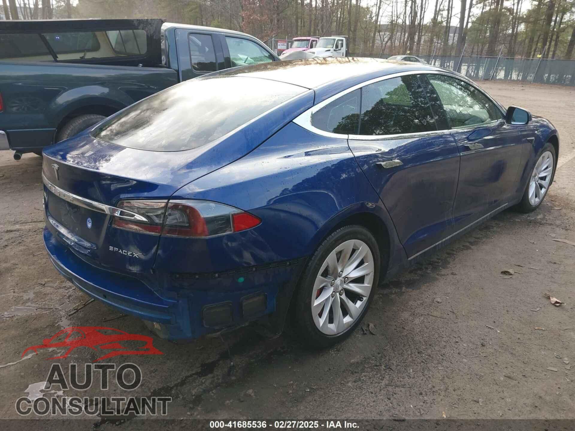 TESLA MODEL S 2017 - 5YJSA1E18HF199535