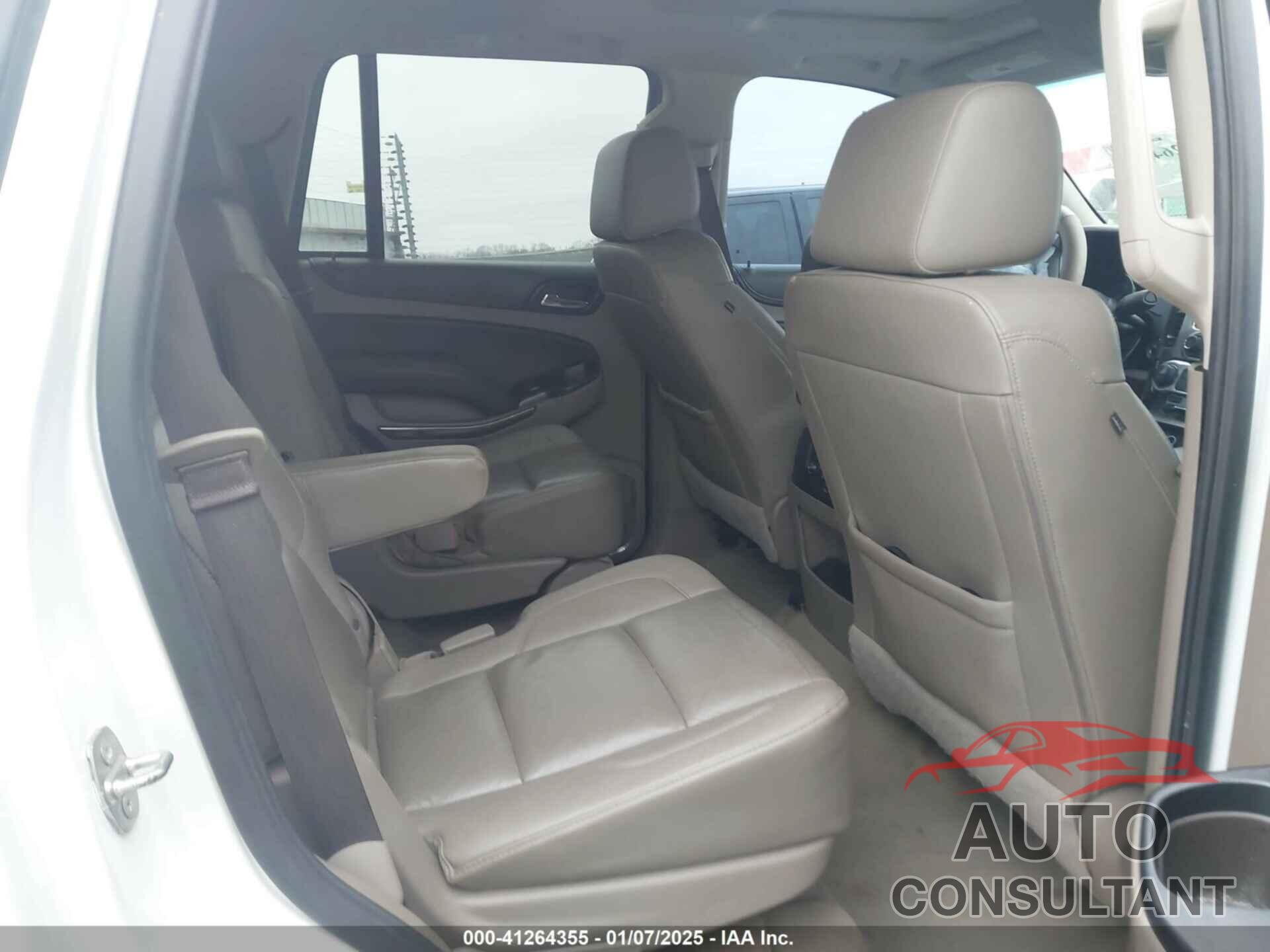 CHEVROLET TAHOE 2017 - 1GNSCBKC8HR124132