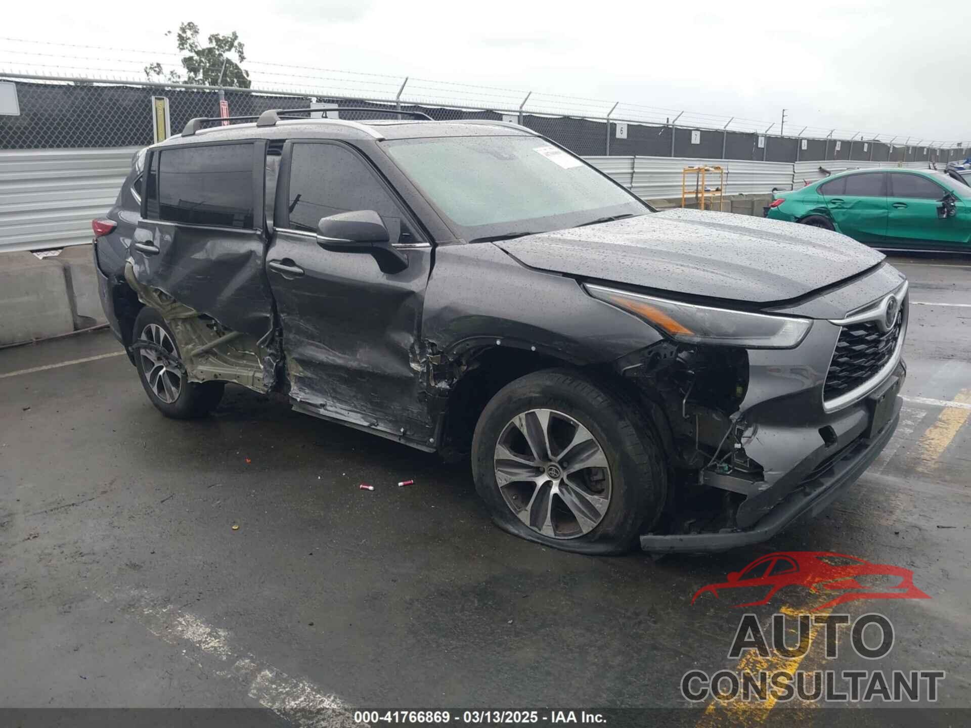 TOYOTA HIGHLANDER 2023 - 5TDKDRBH2PS005597