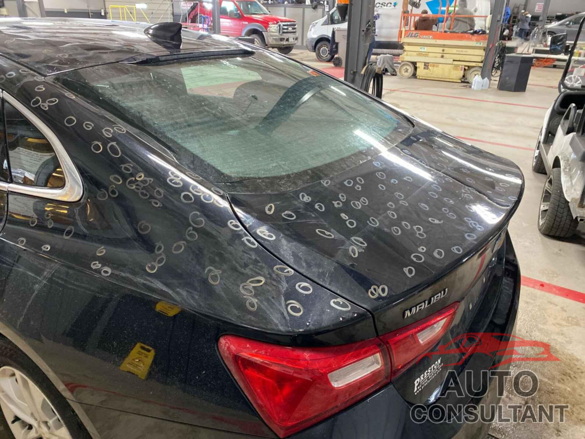 CHEVROLET MALIBU 2018 - 1G1ZD5ST7JF194422