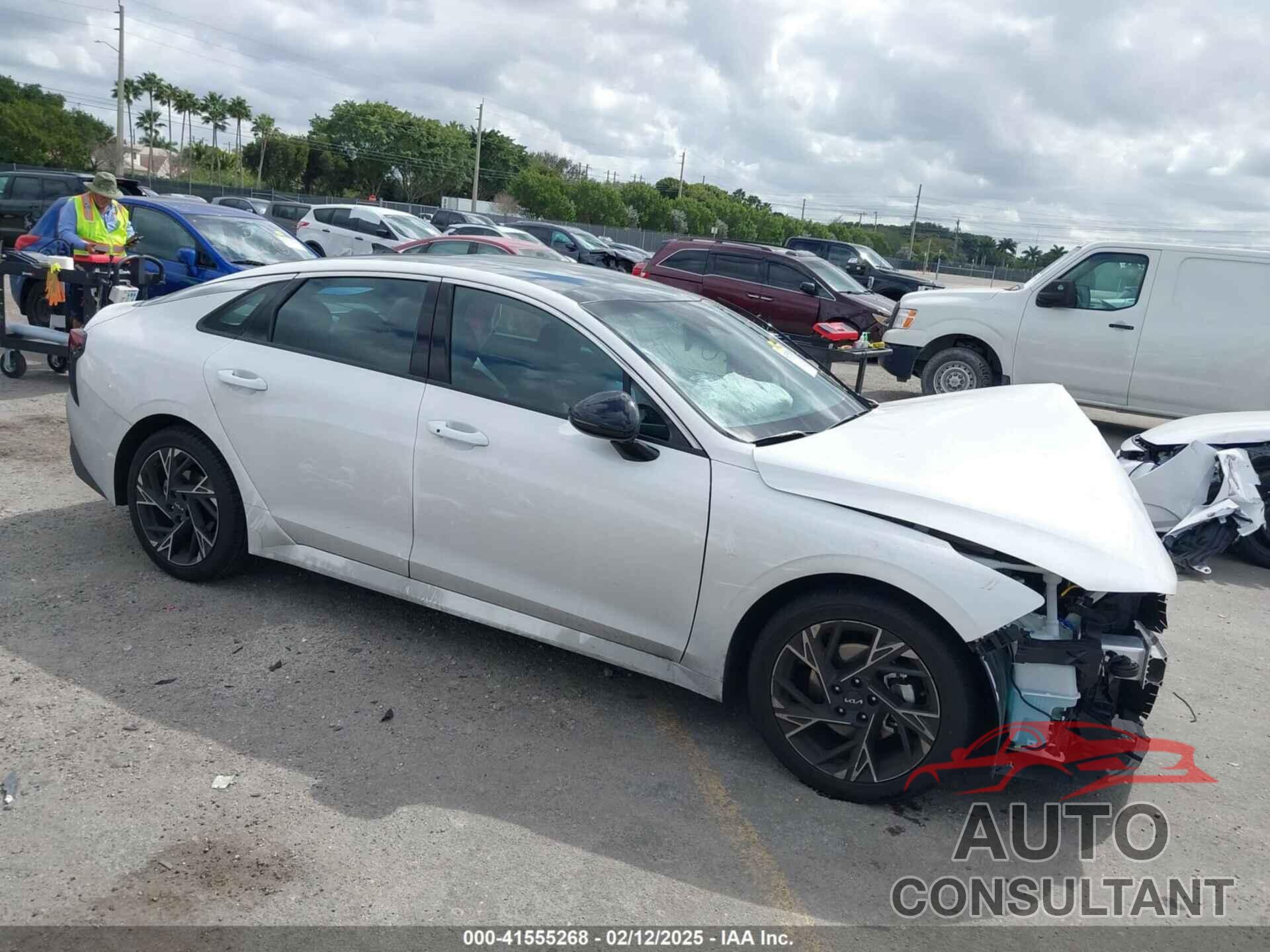 KIA K5 2025 - KNAG64J77S5313310