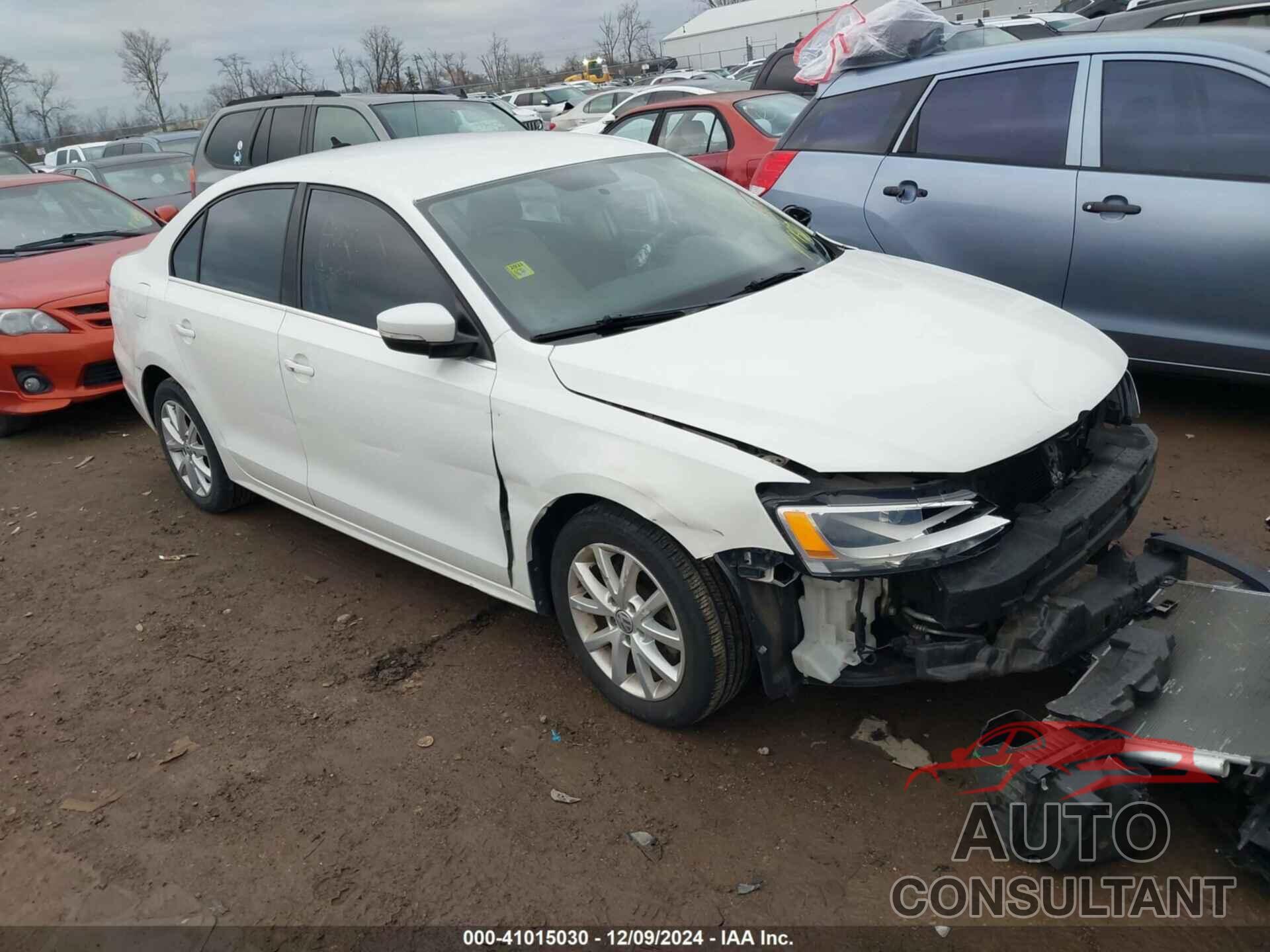 VOLKSWAGEN JETTA 2013 - 3VWDX7AJ2DM288682