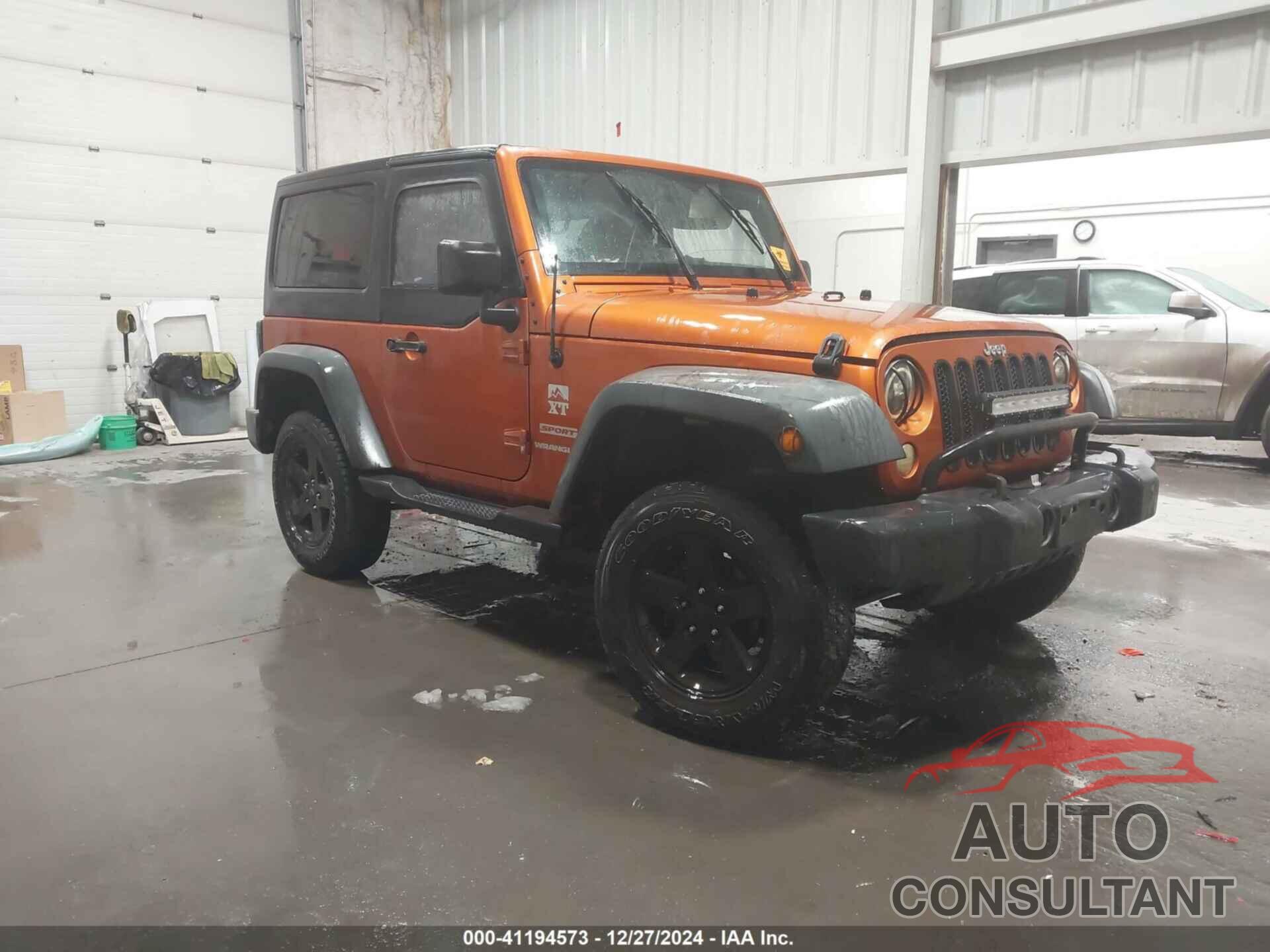 JEEP WRANGLER 2011 - 1J4AA2D18BL580819