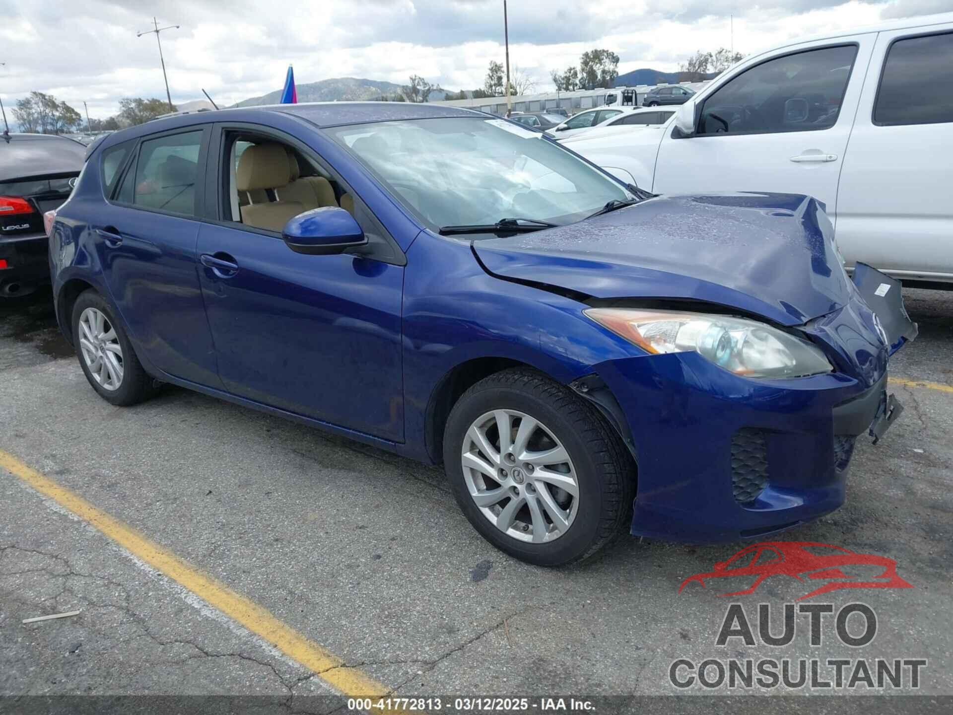MAZDA MAZDA3 2012 - JM1BL1L87C1696457