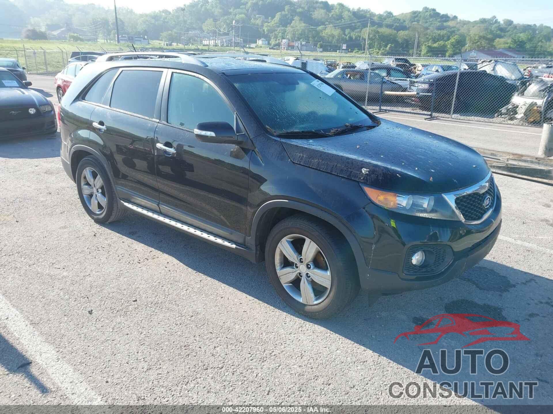 KIA SORENTO 2013 - 5XYKU4A27DG326480