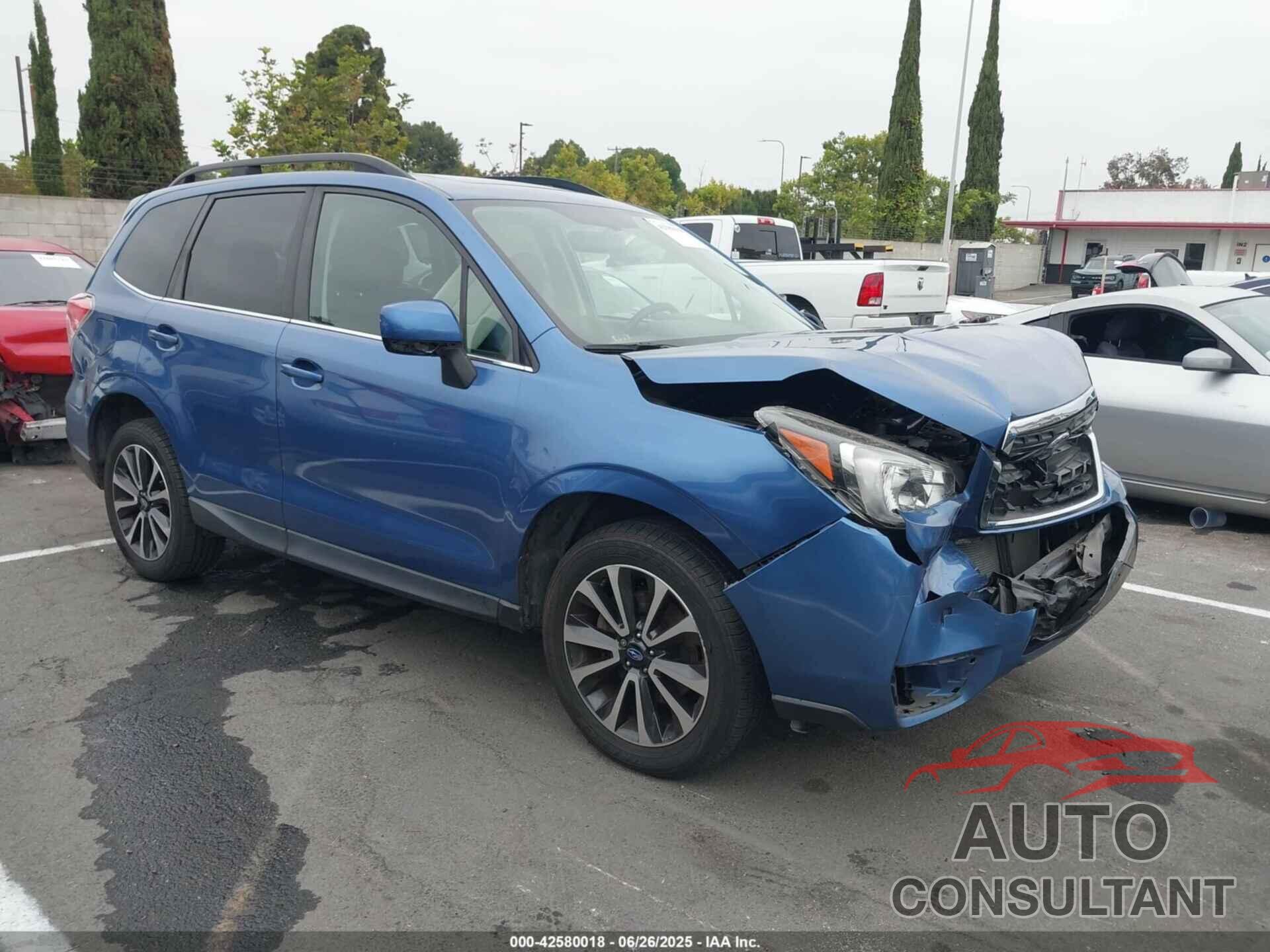 SUBARU FORESTER 2018 - JF2SJGEC2JH432160