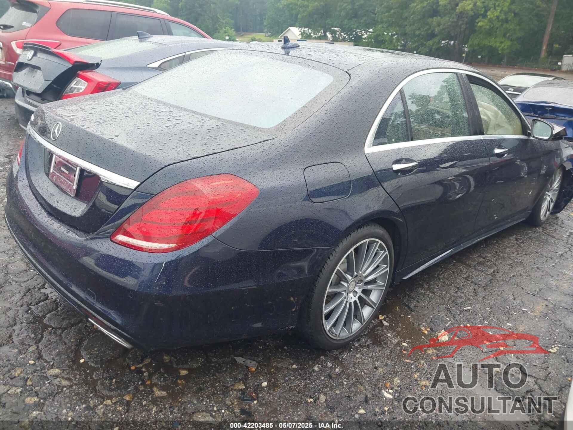 MERCEDES-BENZ S 550 2015 - WDDUG8CB1FA142102