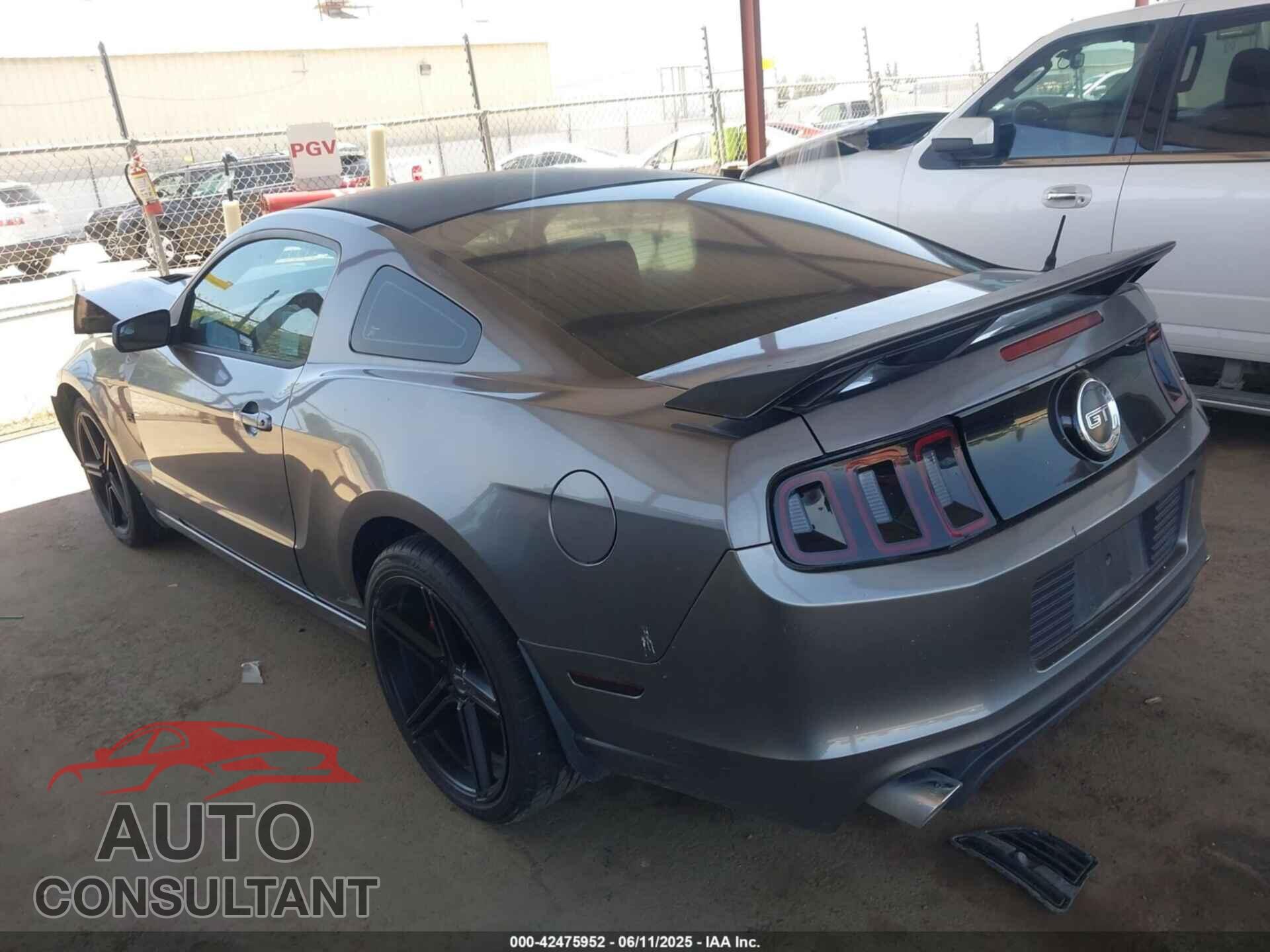 FORD MUSTANG 2014 - 1ZVBP8CF8E5328082