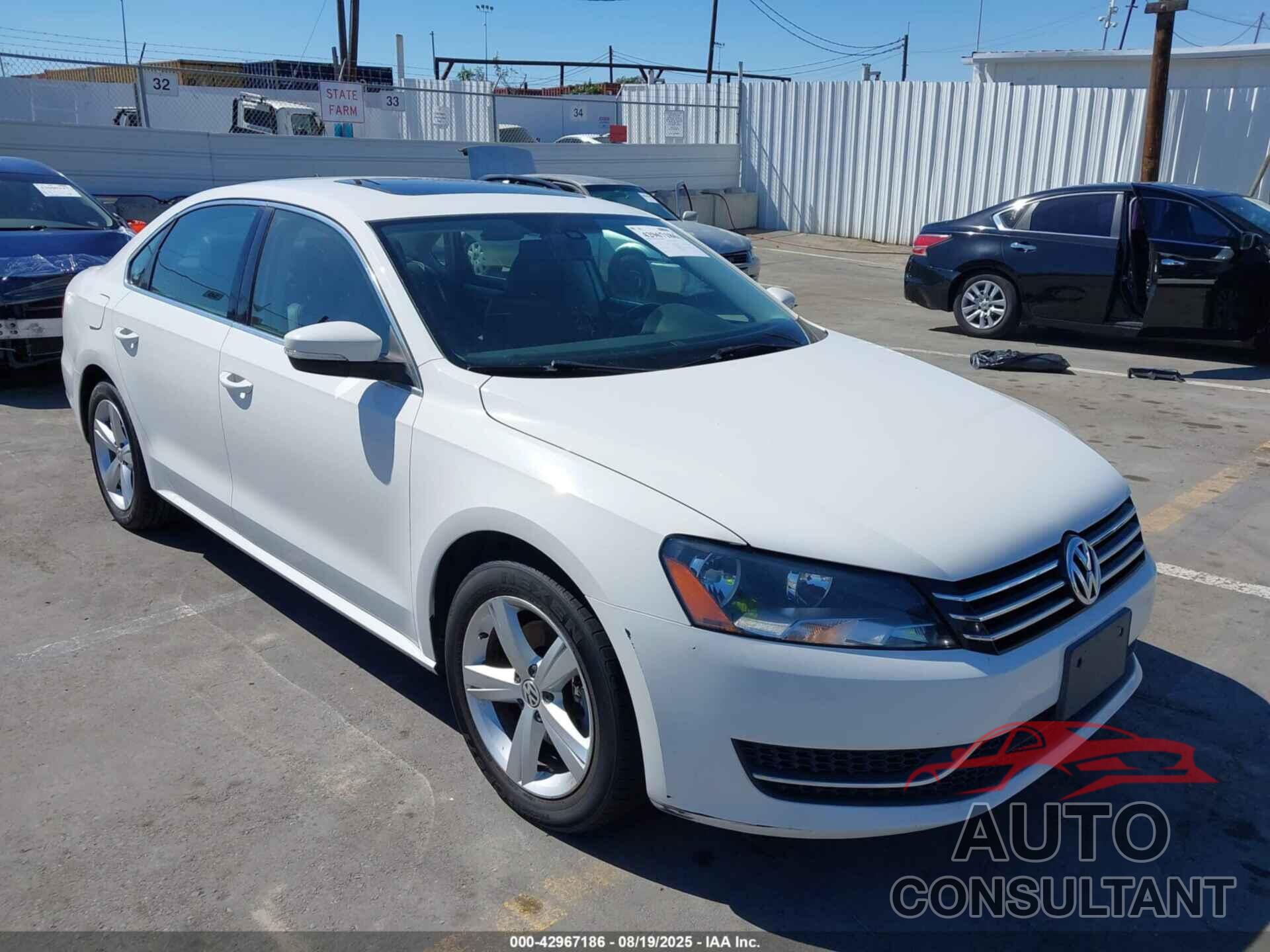 VOLKSWAGEN PASSAT 2013 - 1VWBP7A36DC113216