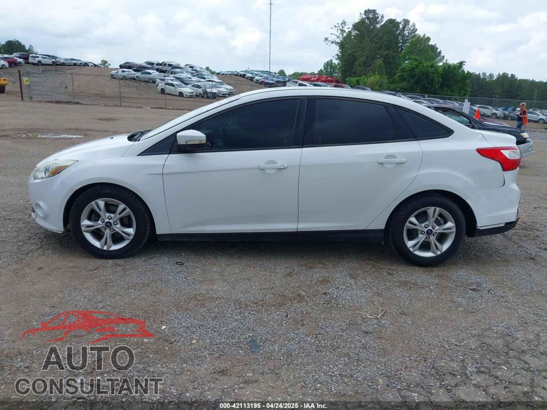 FORD FOCUS 2013 - 1FADP3F22DL158227