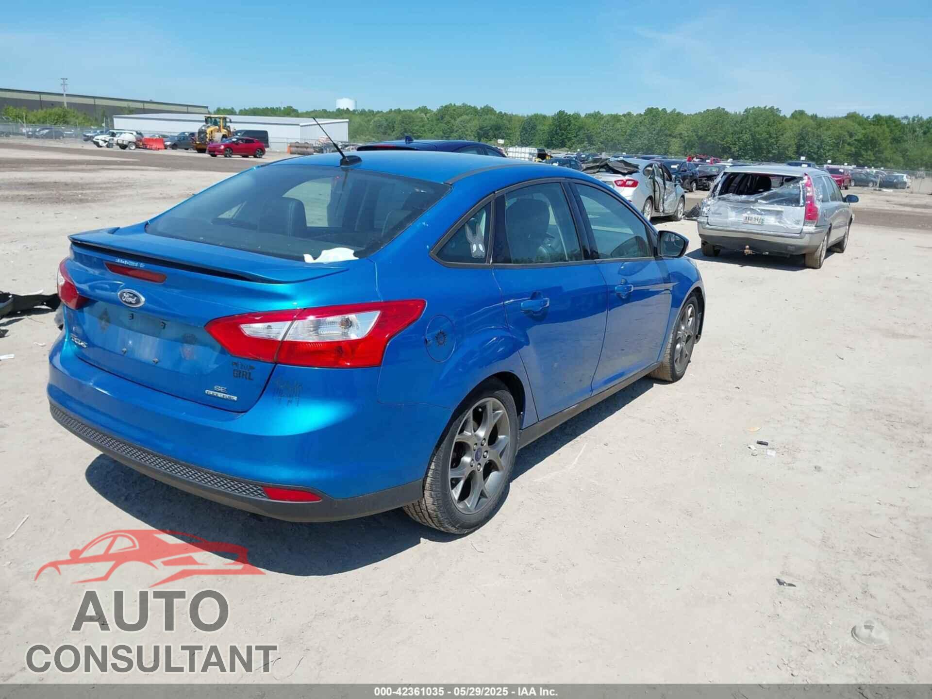 FORD FOCUS 2014 - 1FADP3F20EL240877