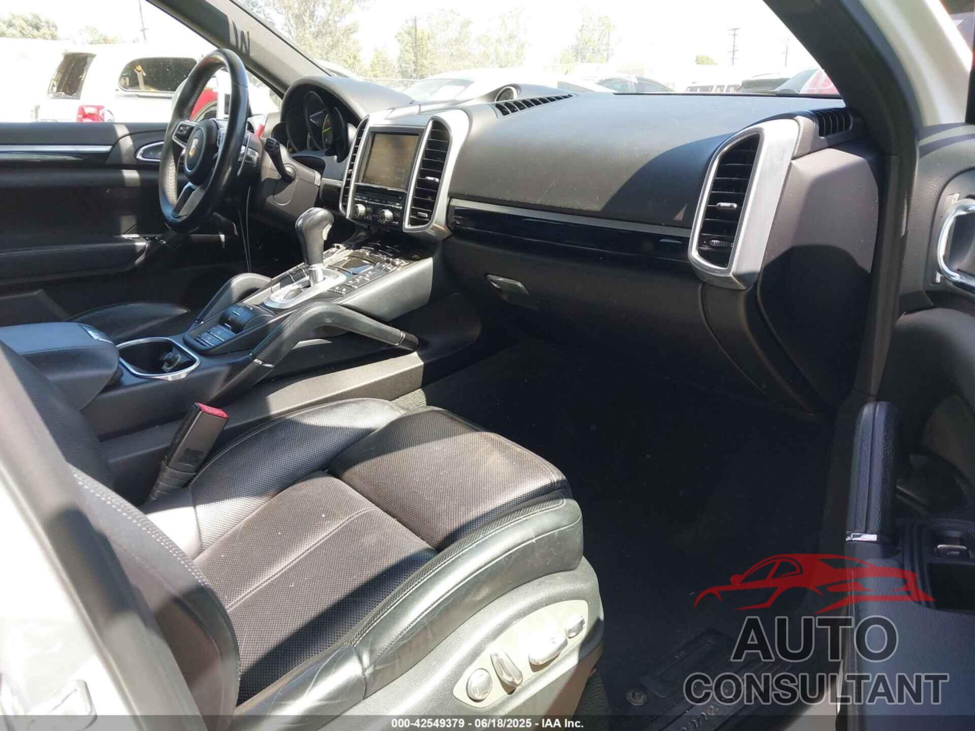 PORSCHE CAYENNE E-HYBRID 2016 - WP1AE2A25GLA63734