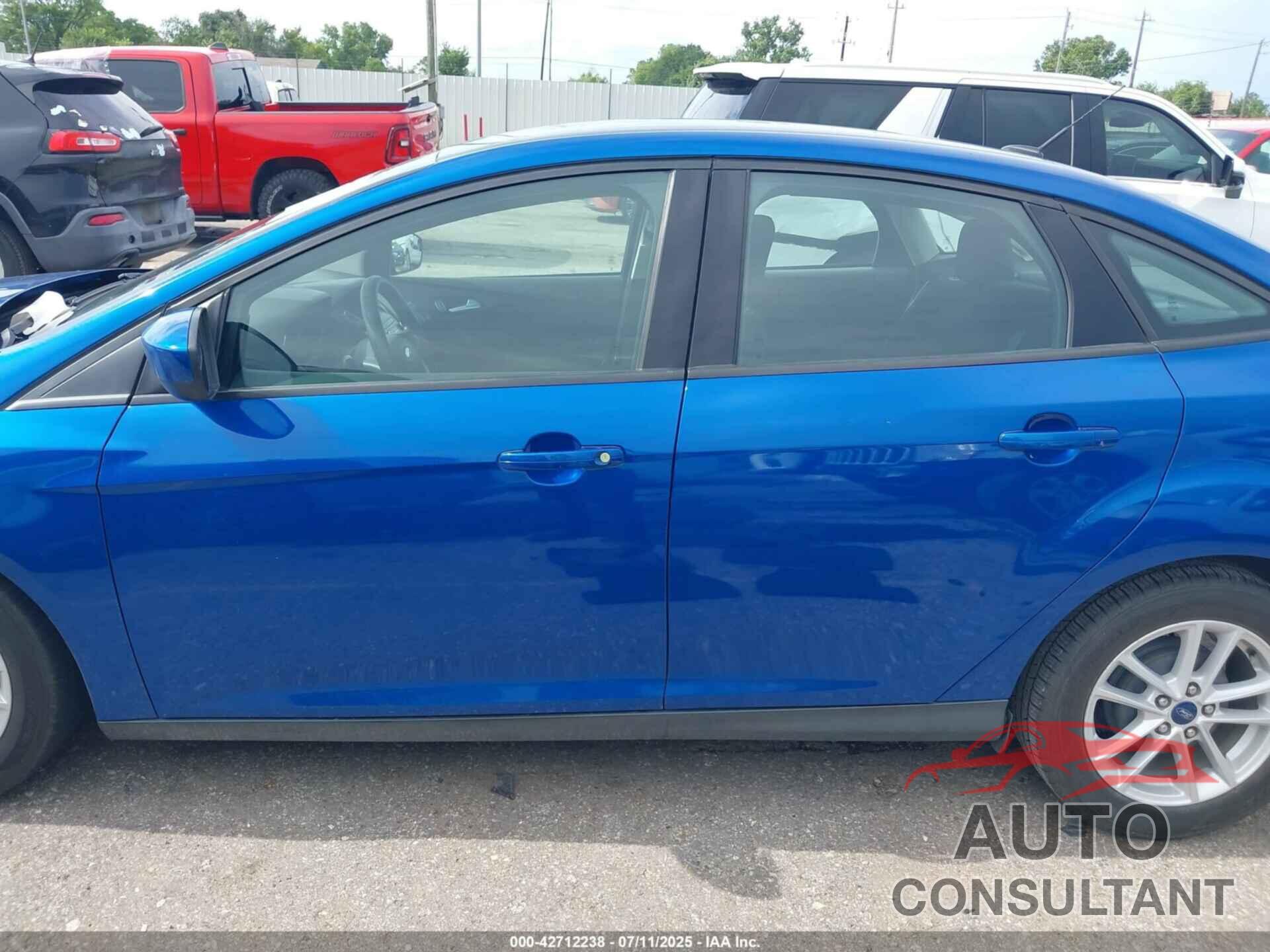 FORD FOCUS 2018 - 1FADP3F27JL203982
