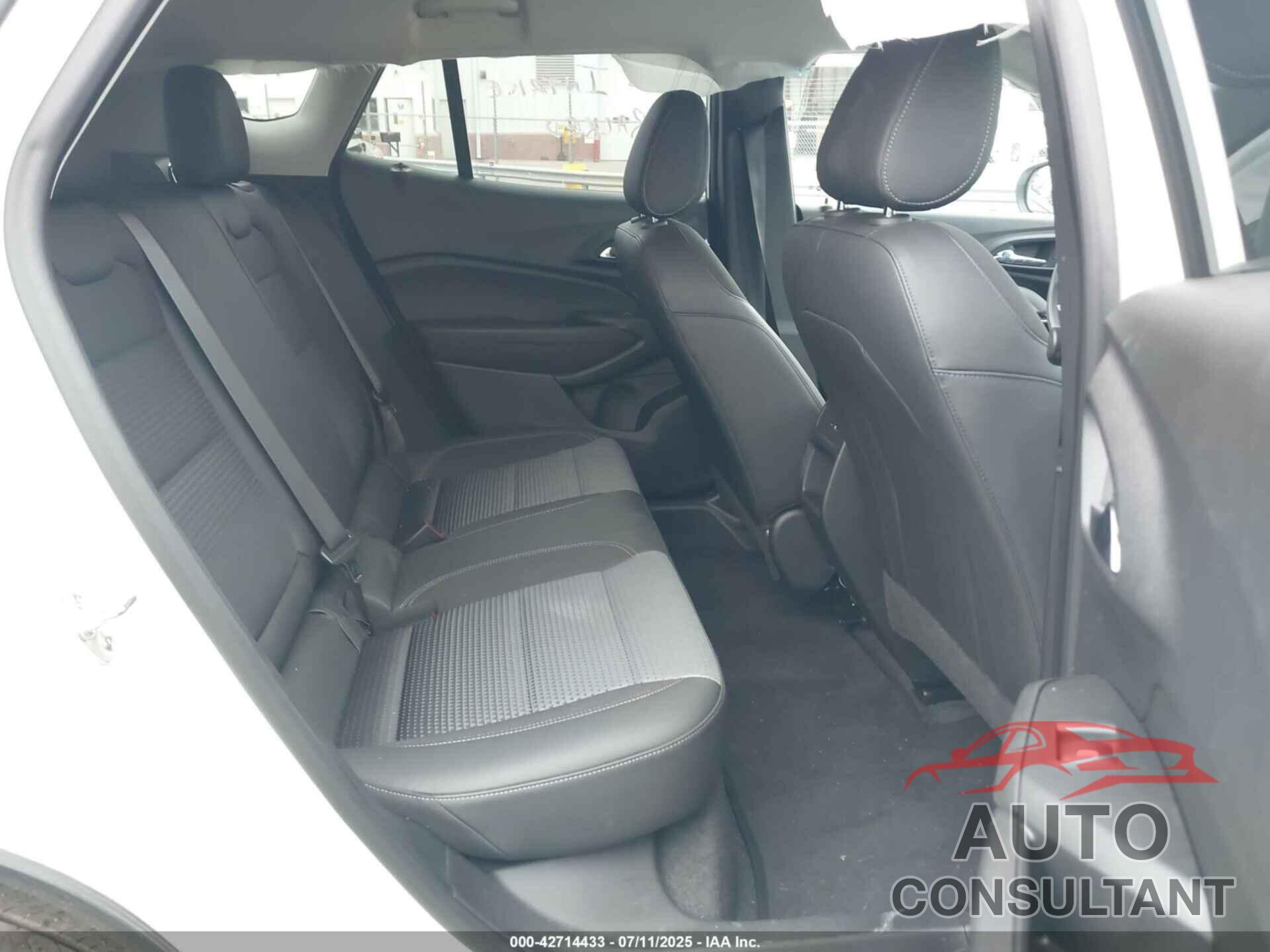 CHEVROLET TRAX 2024 - KL77LHE25RC226459