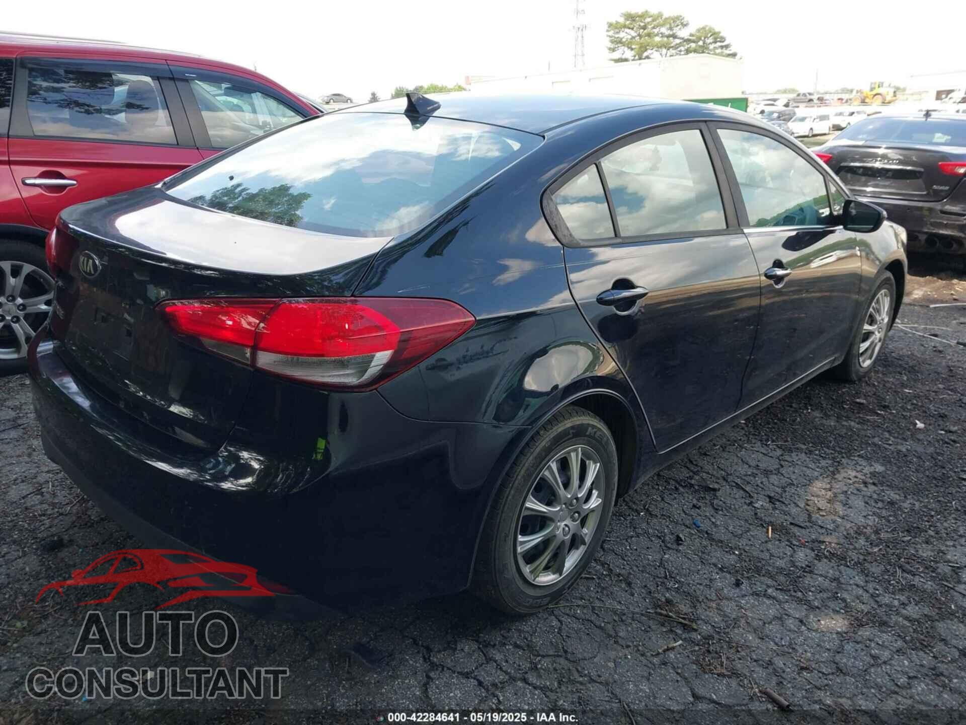 KIA FORTE 2017 - 3KPFK4A79HE026347